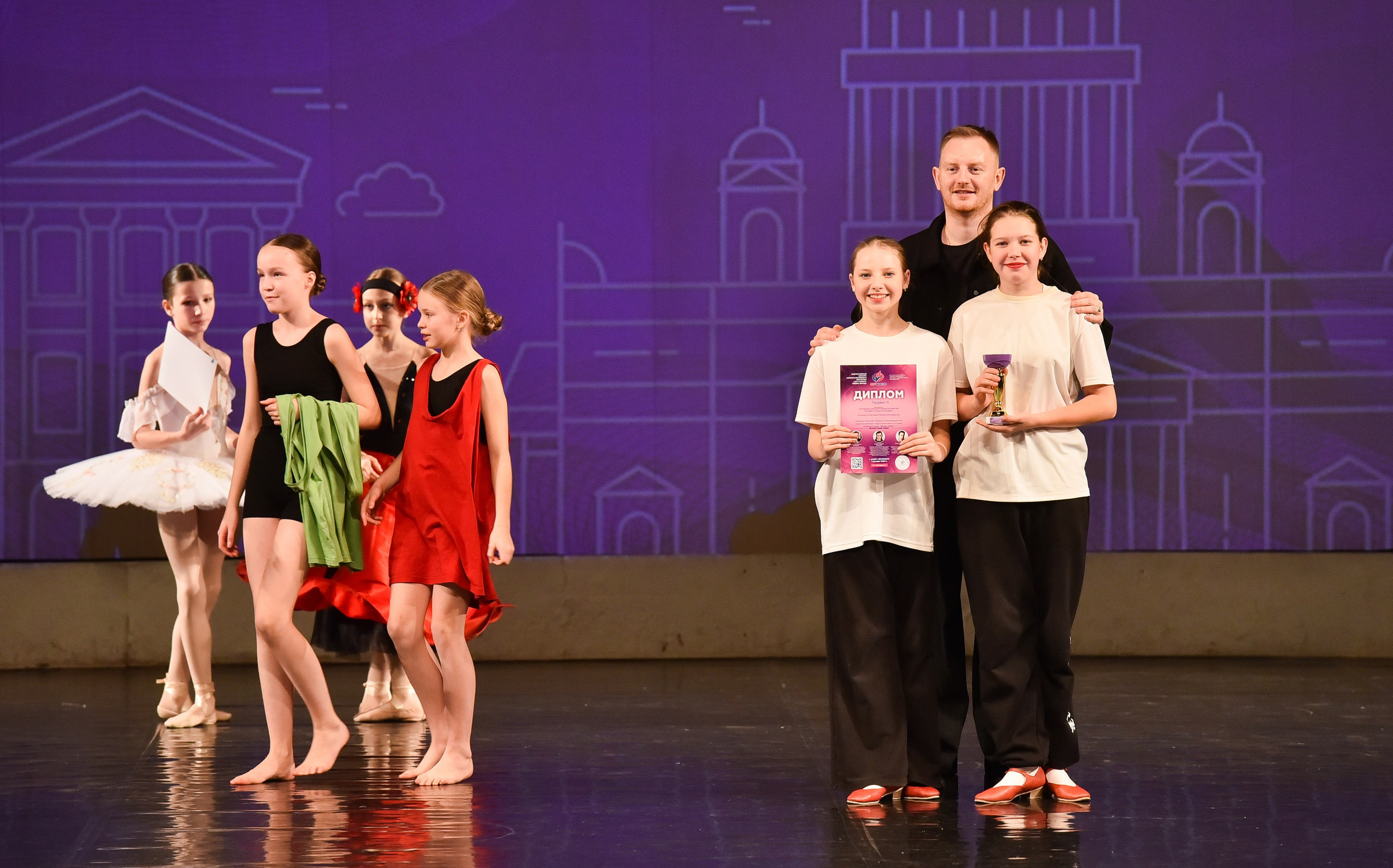 01.12.2024 Фестиваль хореографического искусства «АРТ-КОМПАС. СЕВЕРО-ЗАПАД» г. Спб. Медиастудия Фото Концепт