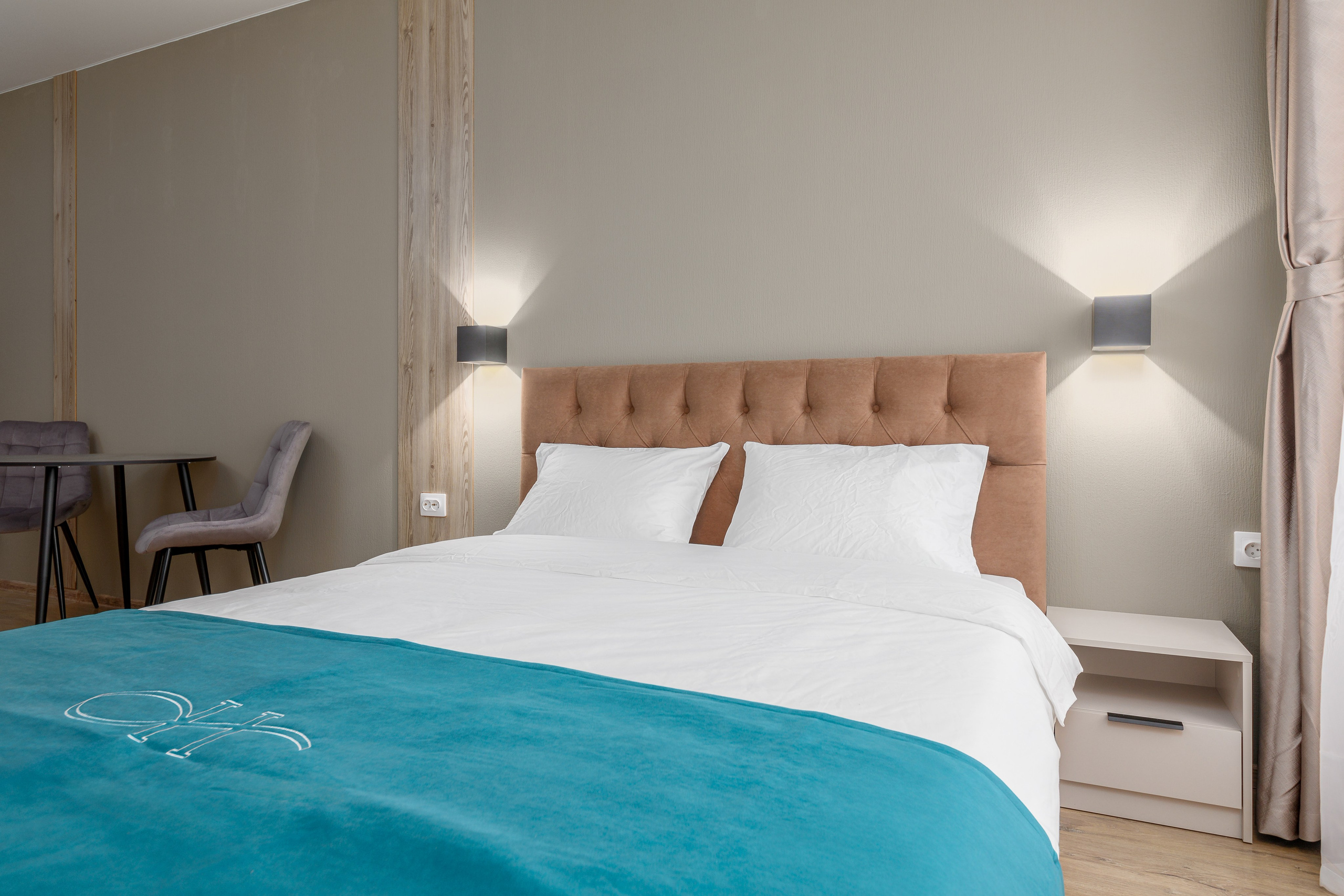 Студия, Варфоломеевская ул