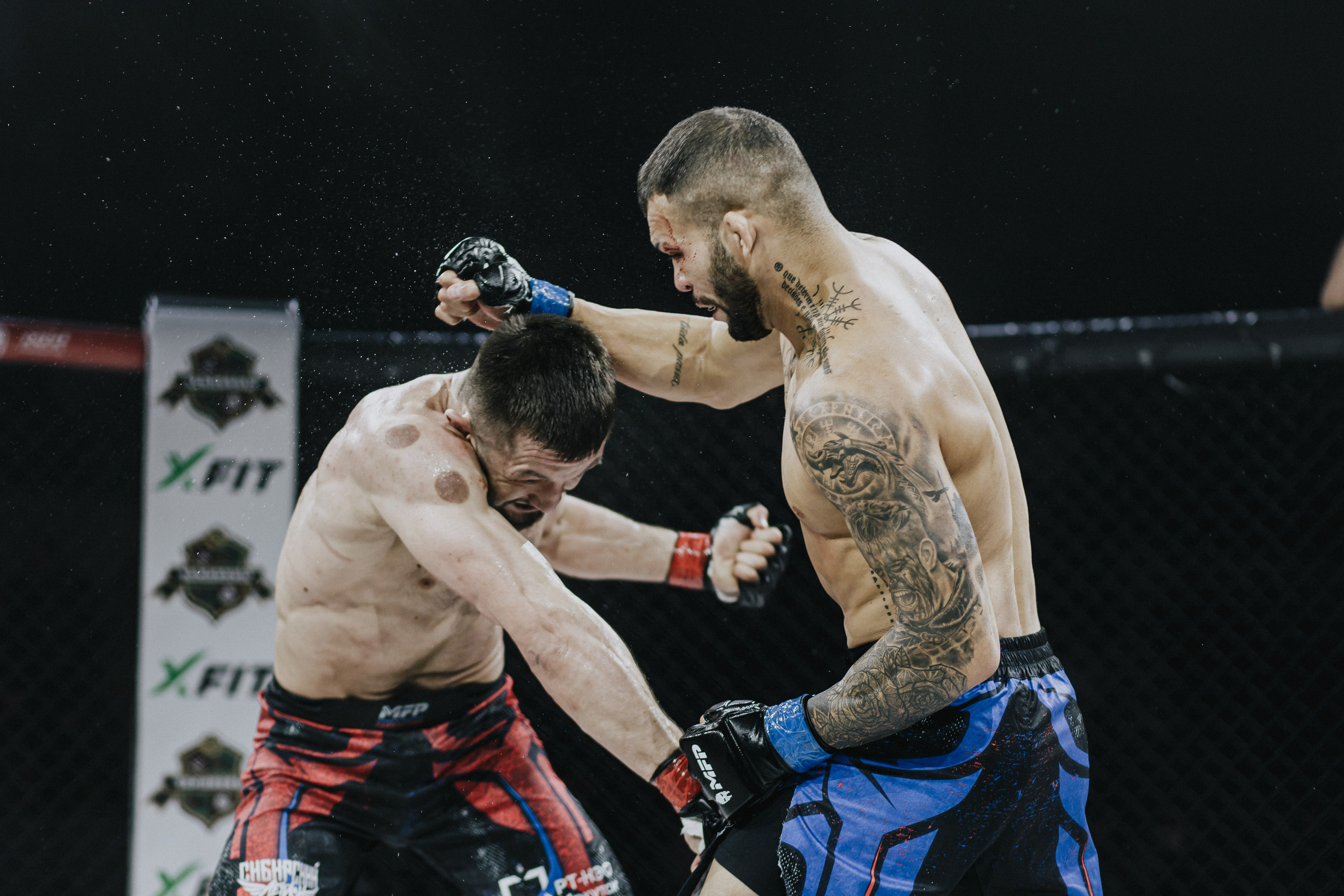 MFP246 МАКСИМ БУТОРИН VS МАРСИО БРЕНО. Фотограф Иркутск Антипин Сергей