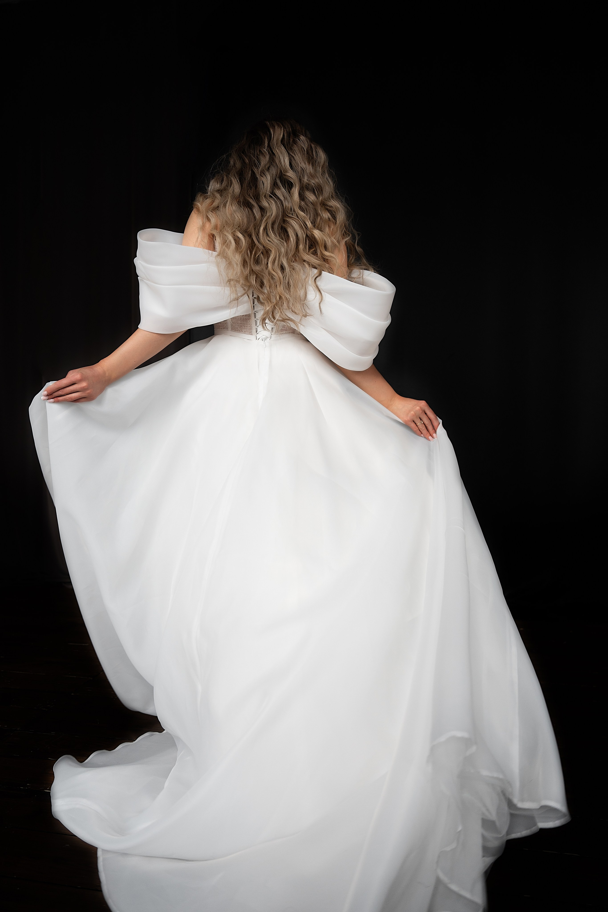 Яна. Главная