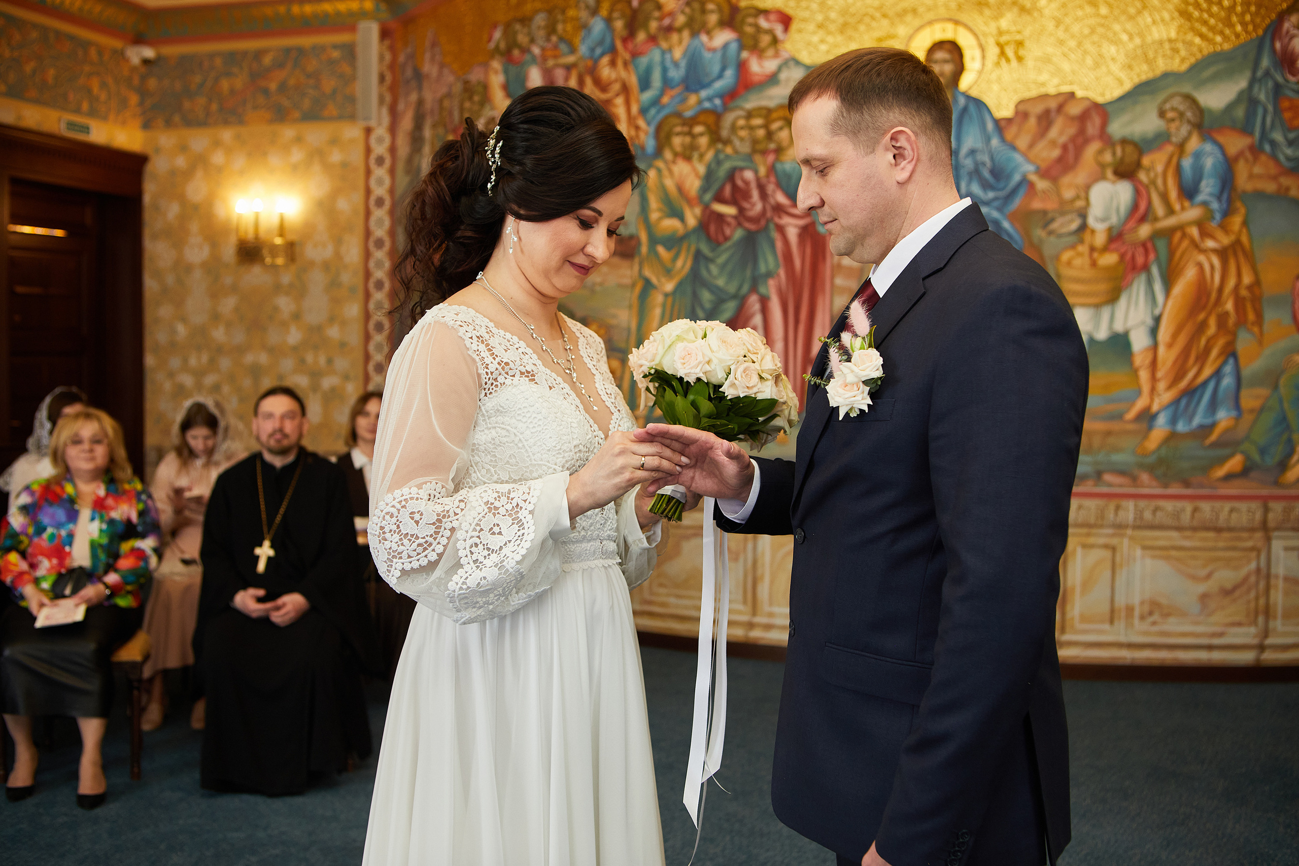 Венчание и Регистрация брака в Никольском храме. Репортажный Фотограф Москва Дарья Лунева
