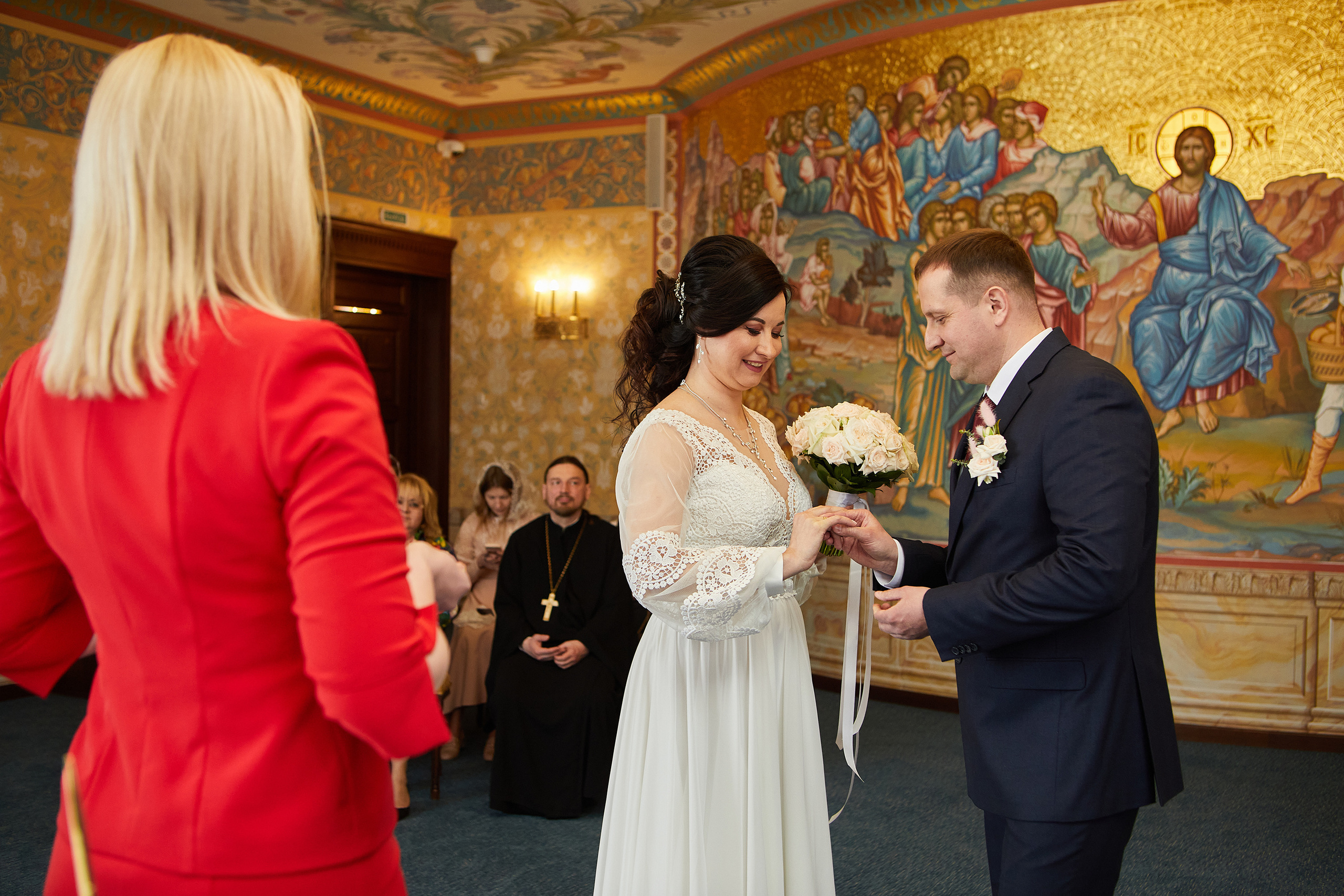 Венчание и Регистрация брака в Никольском храме. Репортажный Фотограф Москва Дарья Лунева