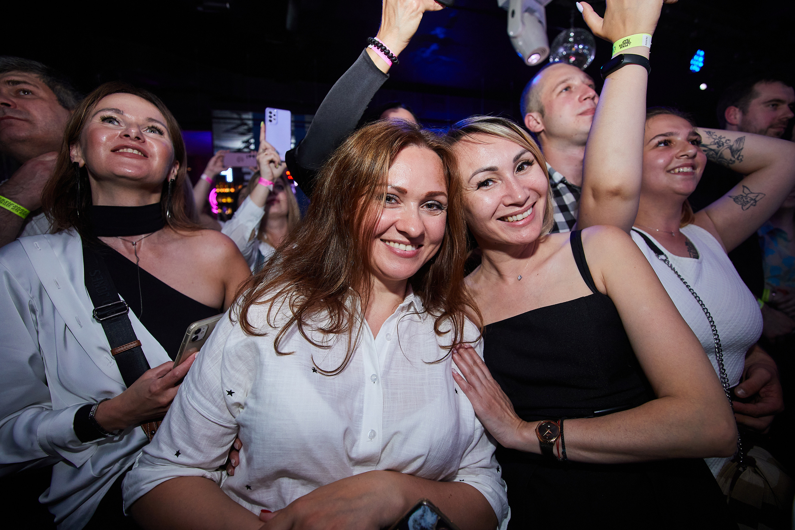 Выступление группы Фактор 2 в баре «Руки вверх». Репортажный Фотограф Москва Дарья Лунева