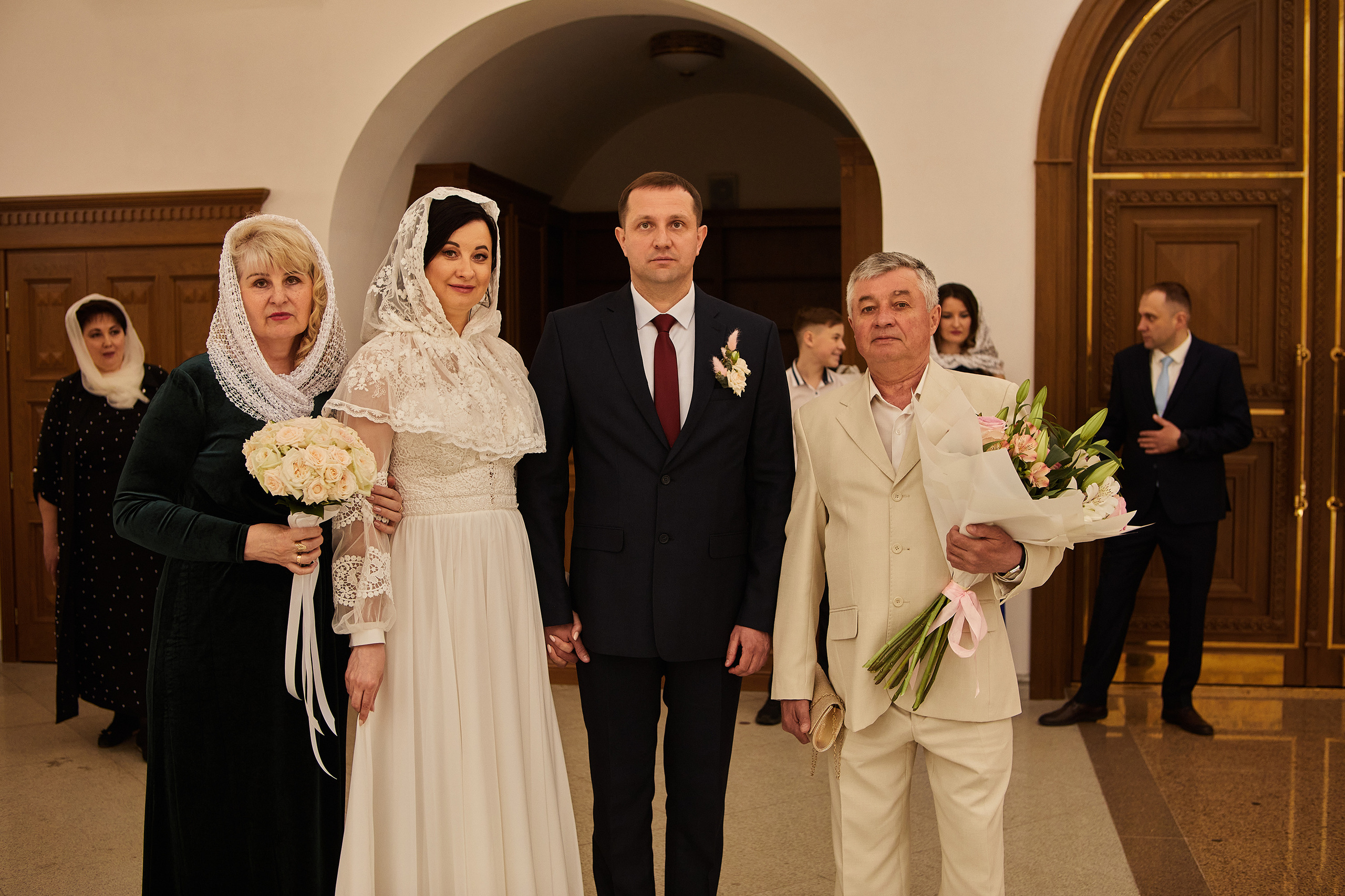 Венчание и Регистрация брака в Никольском храме. Репортажный Фотограф Москва Дарья Лунева