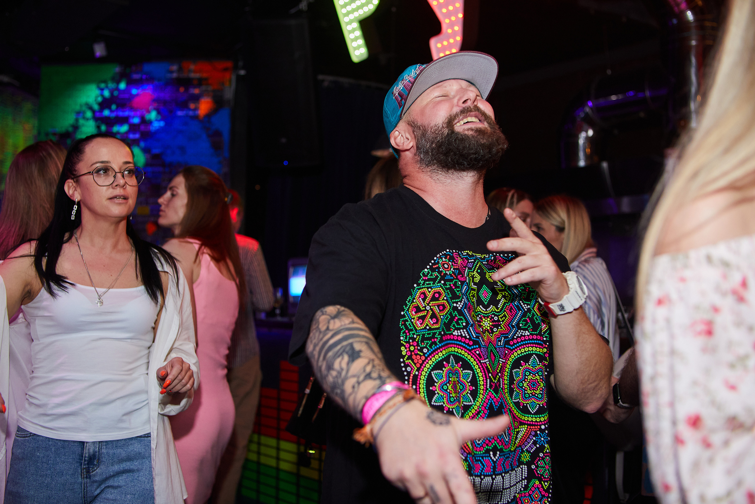 Выступление группы Фактор 2 в баре «Руки вверх». Репортажный Фотограф Москва Дарья Лунева