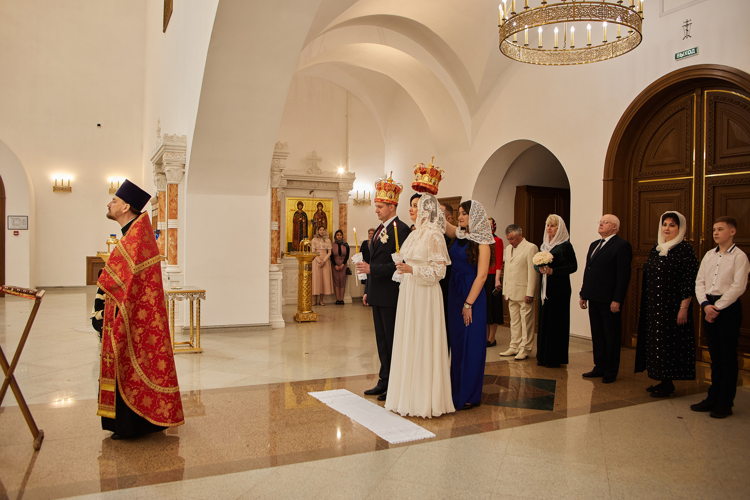 Венчание и Регистрация брака в Никольском храме. Репортажный Фотограф Москва Дарья Лунева