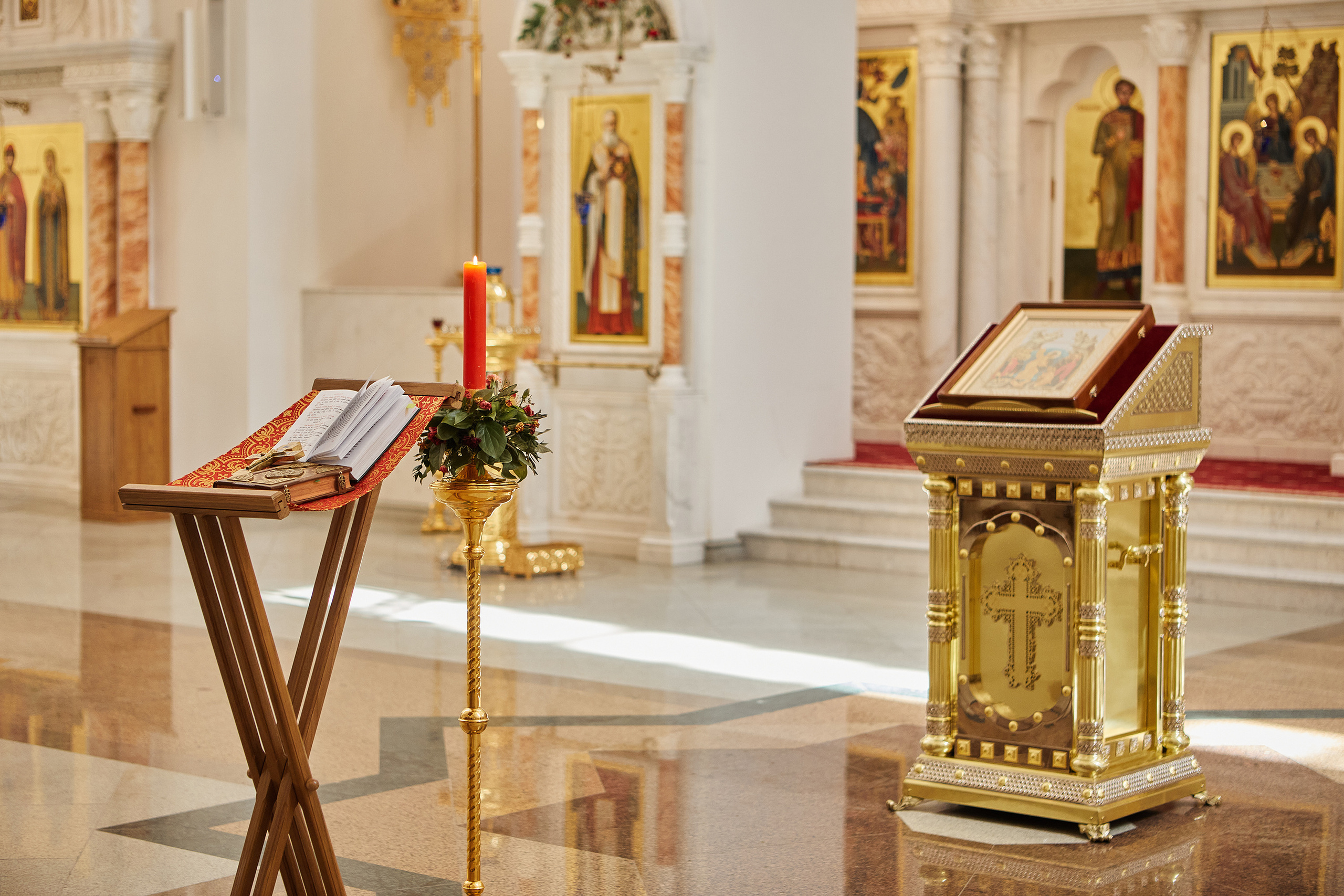 Венчание и Регистрация брака в Никольском храме. Репортажный Фотограф Москва Дарья Лунева