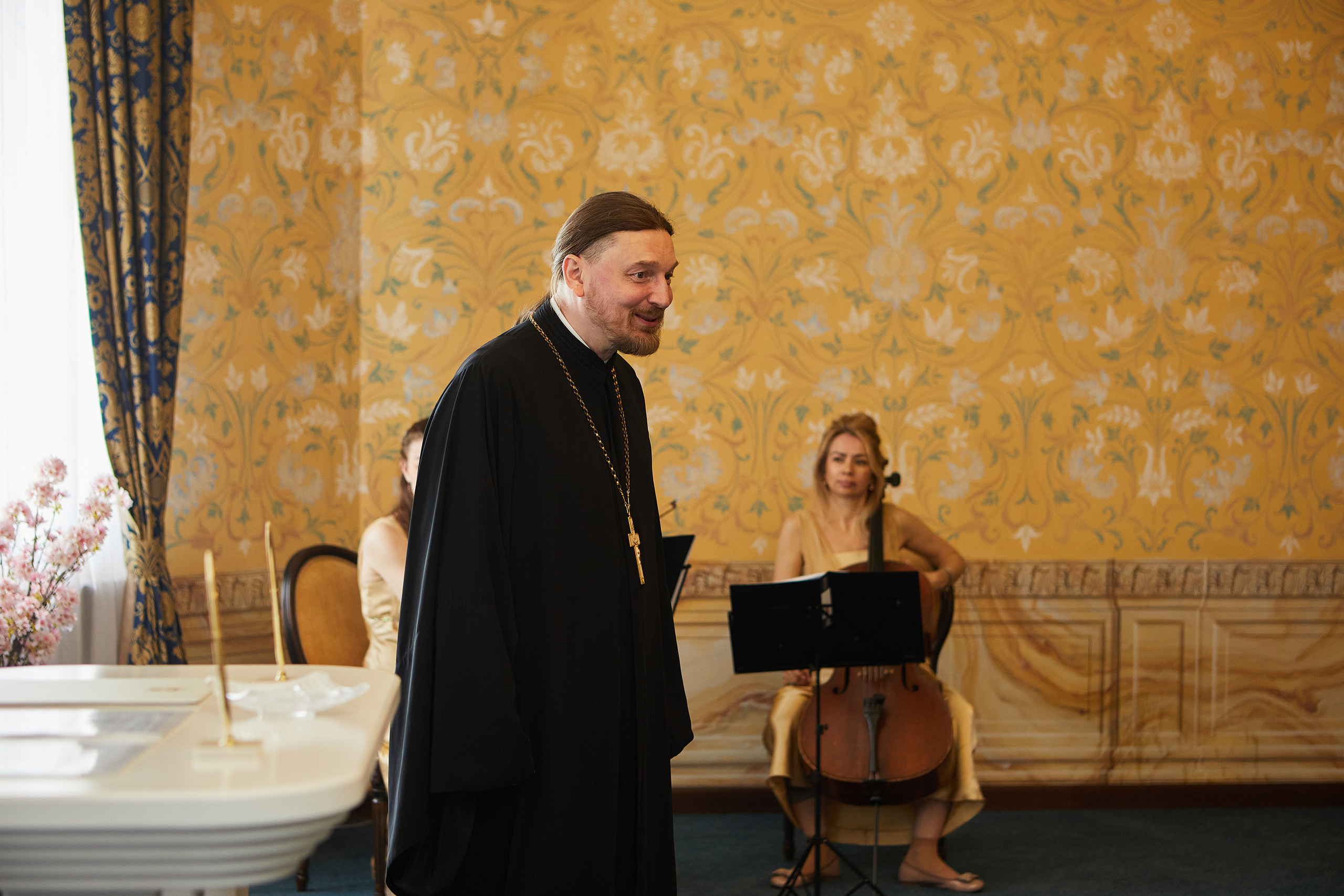 Венчание и Регистрация брака в Никольском храме. Репортажный Фотограф Москва Дарья Лунева