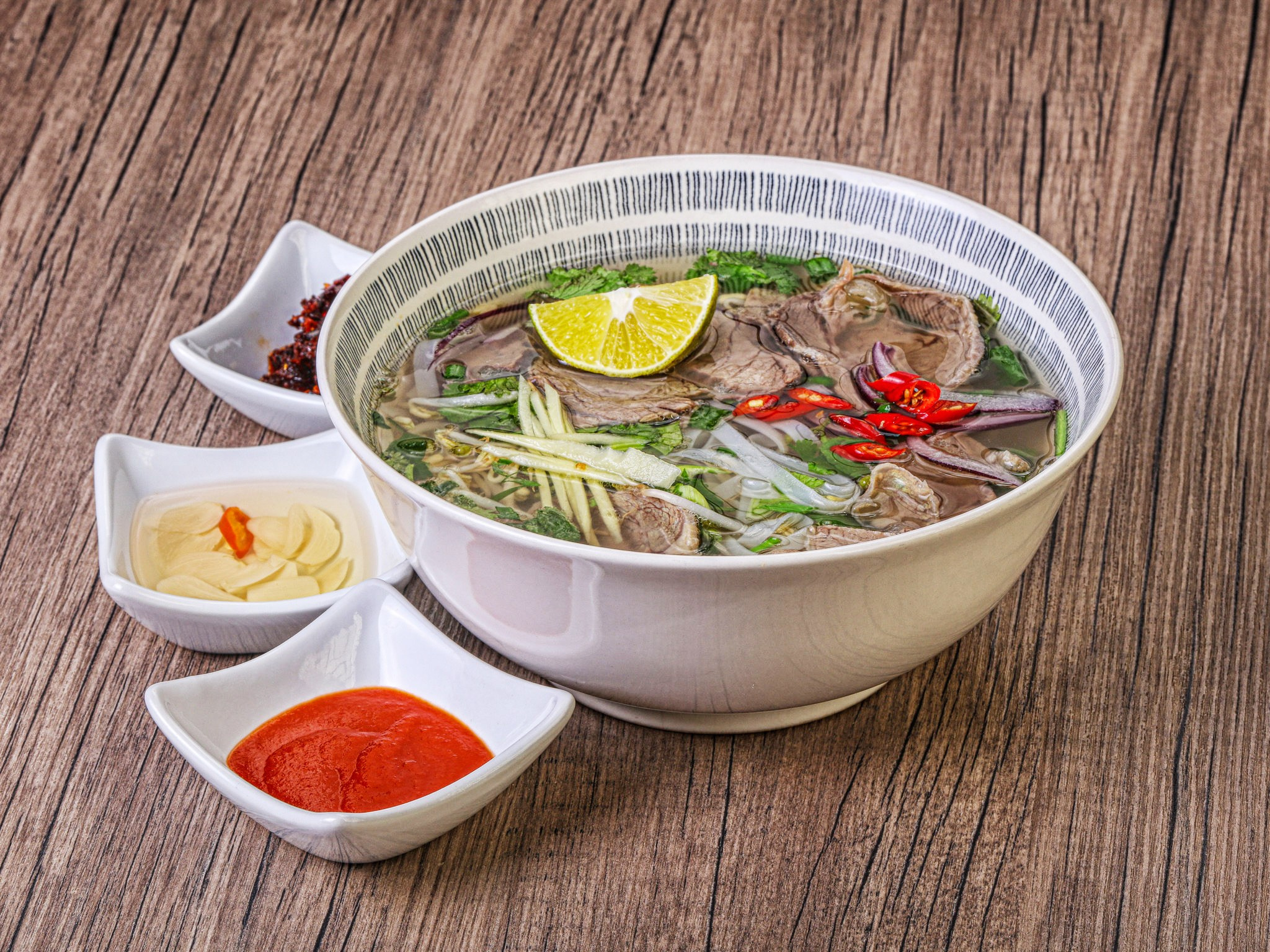 Фотосъемка блюд паназиатской кухни. Заказ по тел.: +7 (906) 006-90-22. Фуд-фотограф Андрей Старостин — съемка еды в Москве. 9000 руб. в час