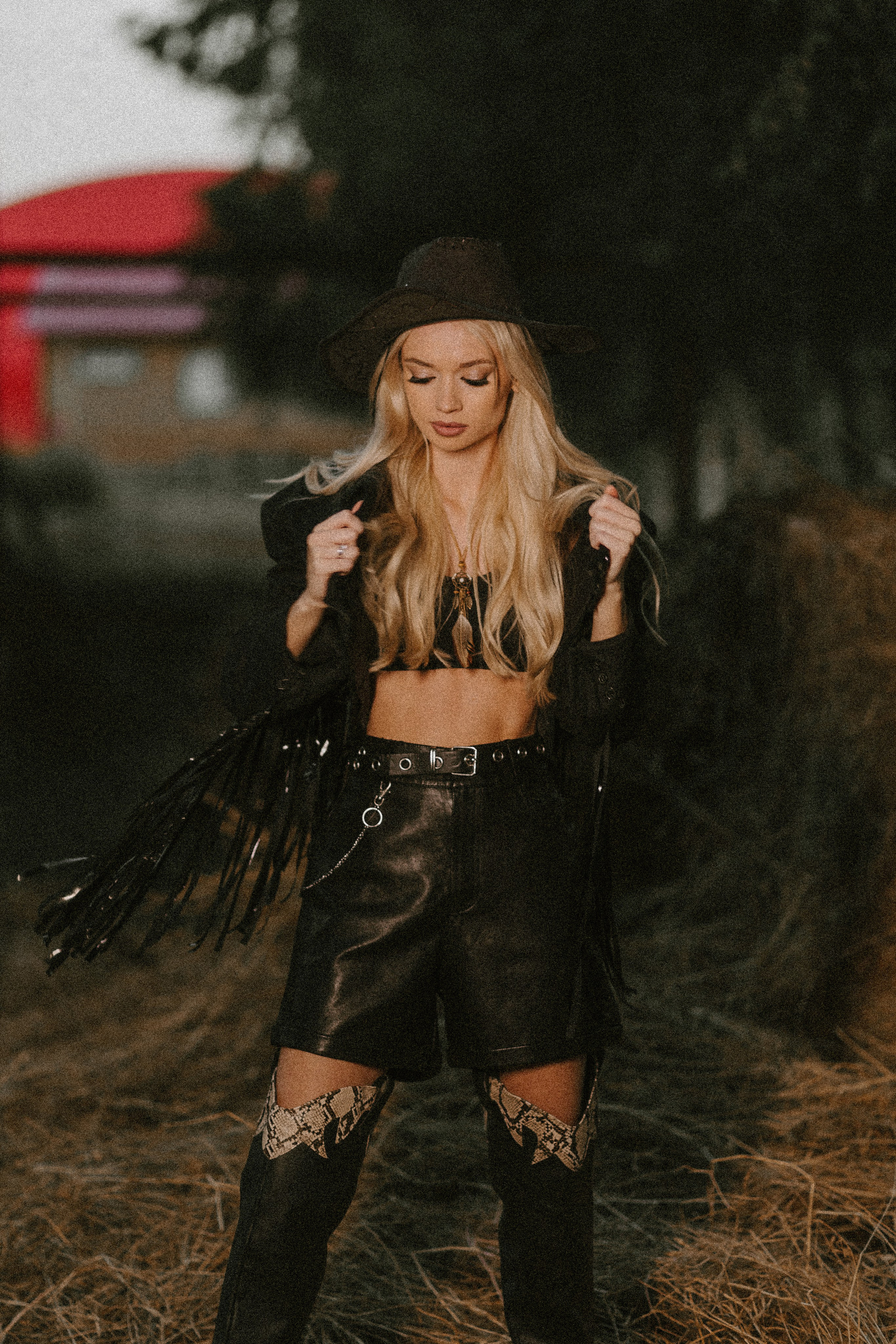 Надя «Вестерн». Павел Померанцев