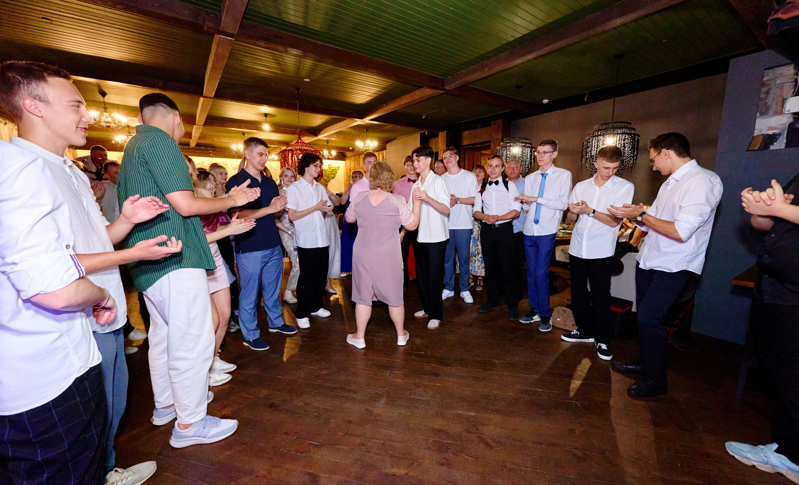 Выпускной 35 Сош. Фотограф Выпускные альбомы Таганрог Сергей Коробченко