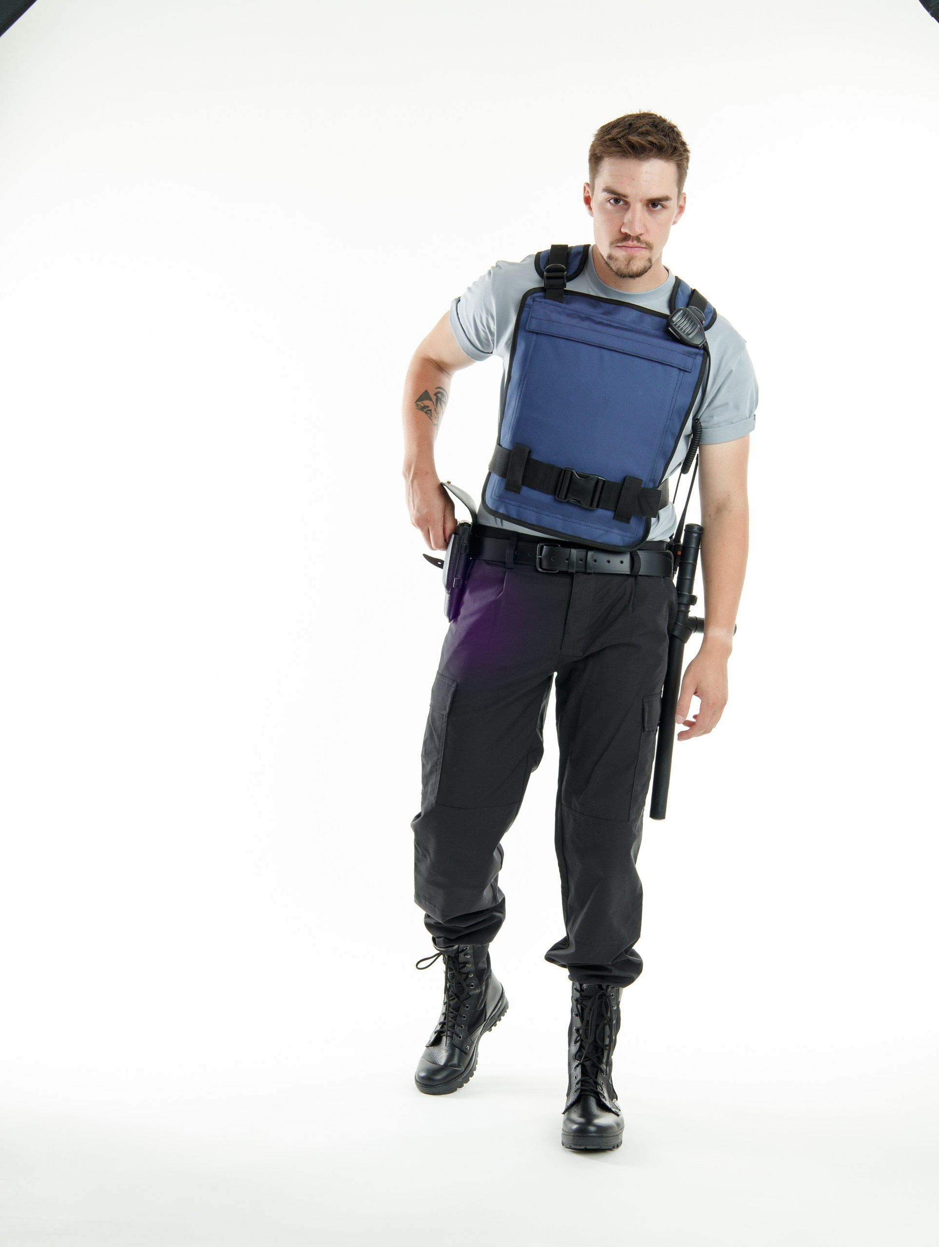 Съёмка бронежилетов. Студия коммерческой съемки ХВОЯ