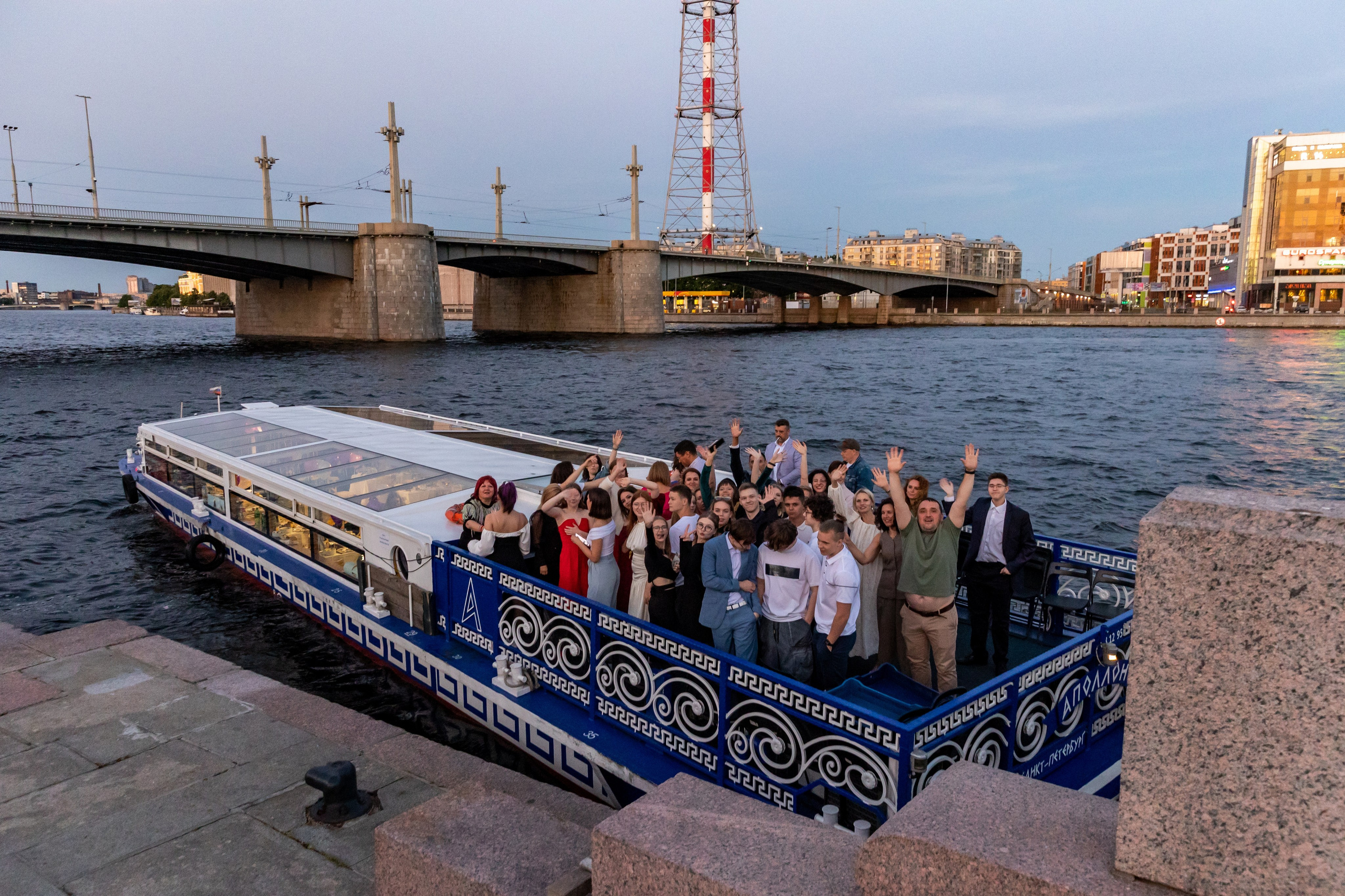 Выпускной на караблике 9 класс. Фотограф в Санкт-Петербурге Закута Ольга
