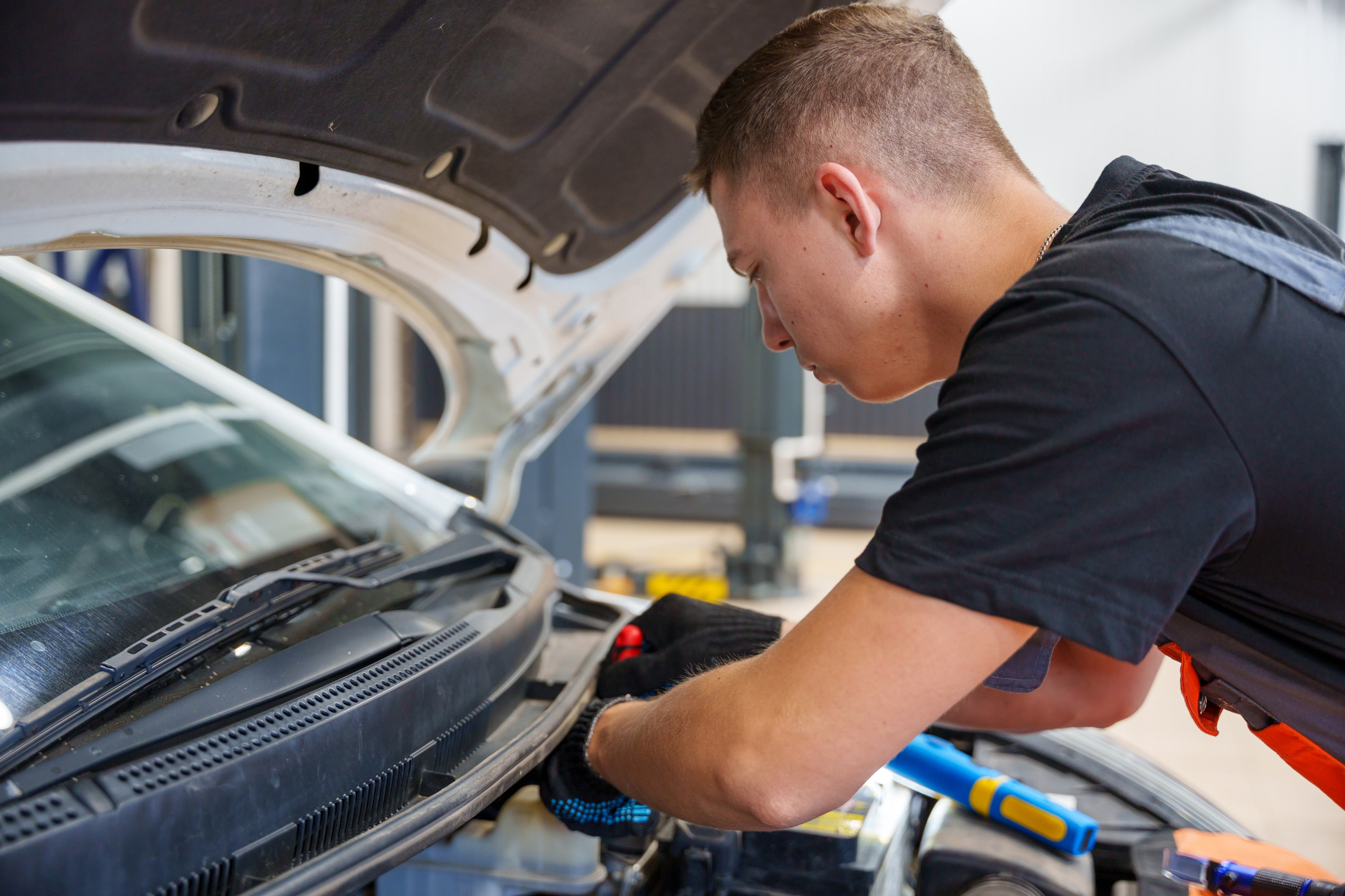 Интерьерная фотосъемка автосервиса Fit Service в Краснодаре — Профессиональная фотосъемка интерьера техцентра в Краснодаресеть СТО. Шедевры для Вас! Фотограф и Видеограф в Краснодаре Пахиев Руслан