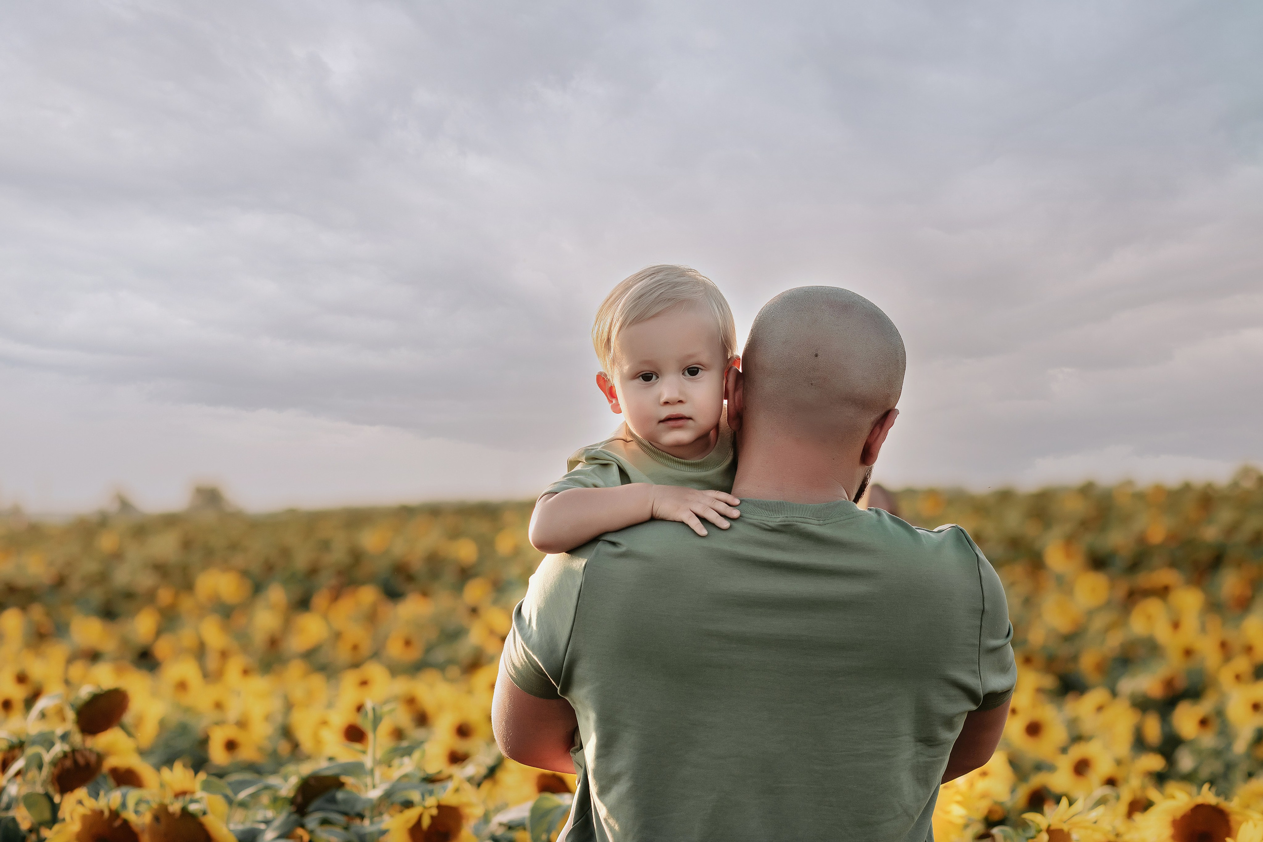 Закат в подсолнухаx. Детский и семейный фотограф в Красноярске Юлия Бирюкова