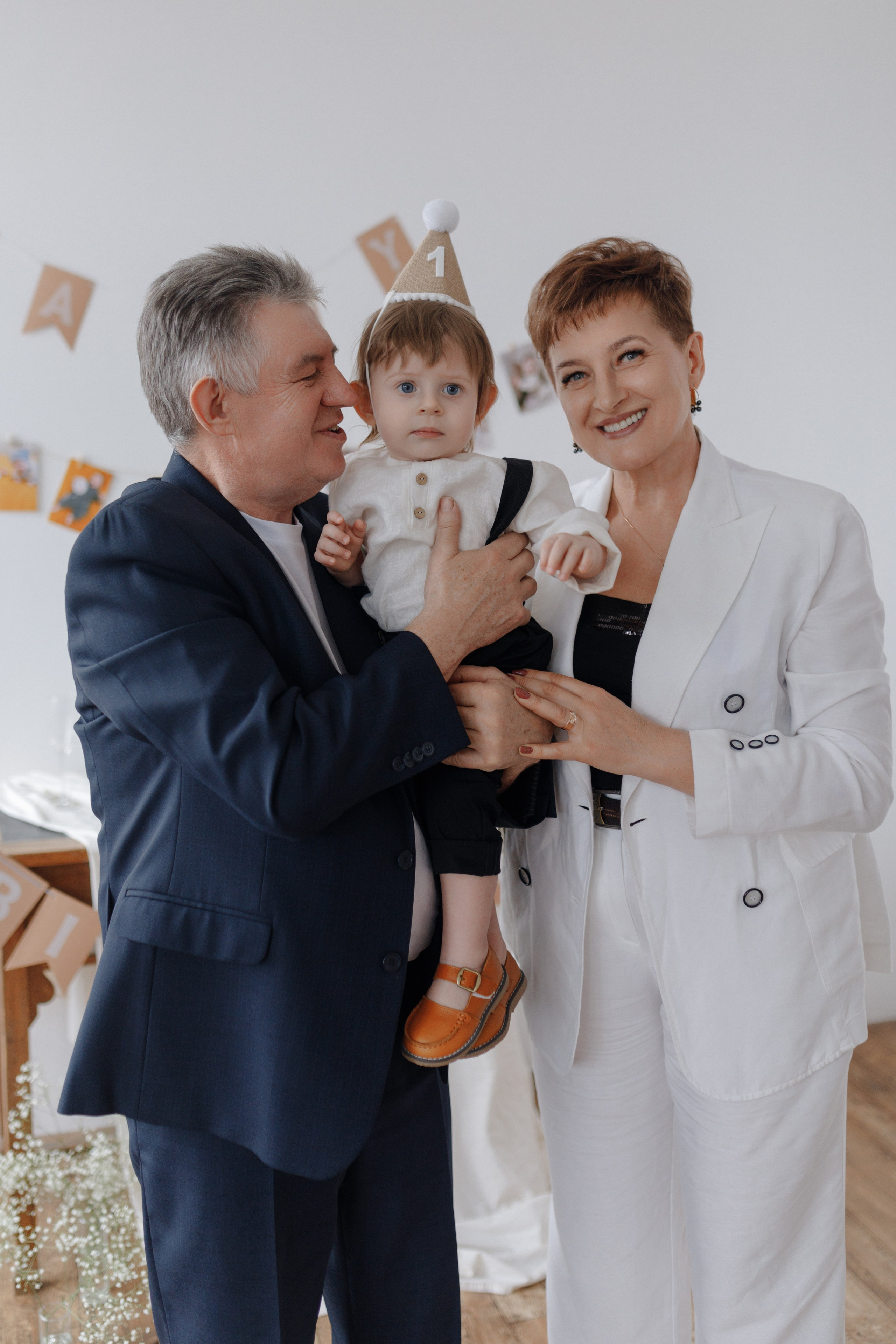 Арсению Годик. Главная