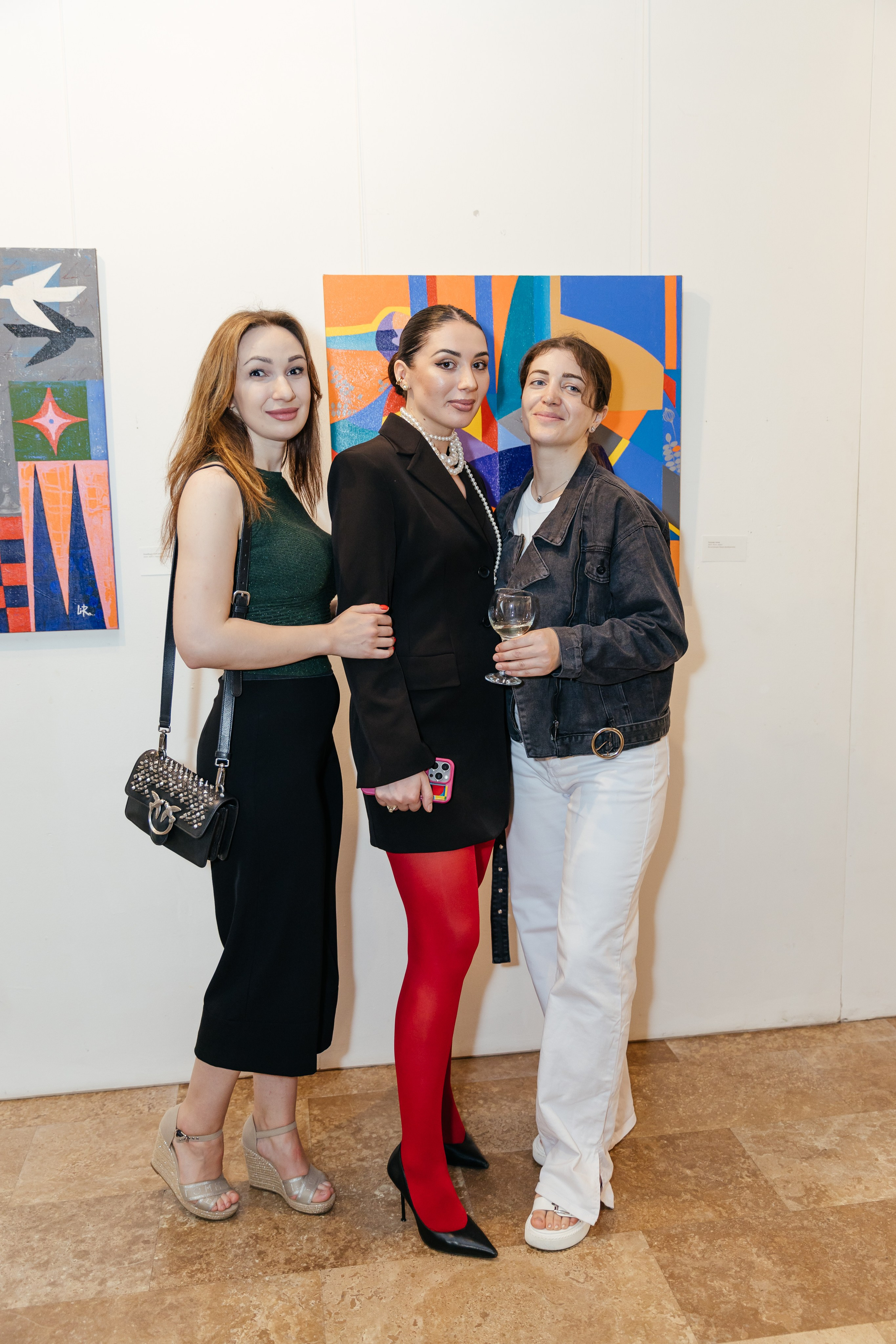 Выставка Лиры Алборовой «Цвет — это я». Свадебный и репортажный фотограф в Санкт-Петербурге Николай Голованов