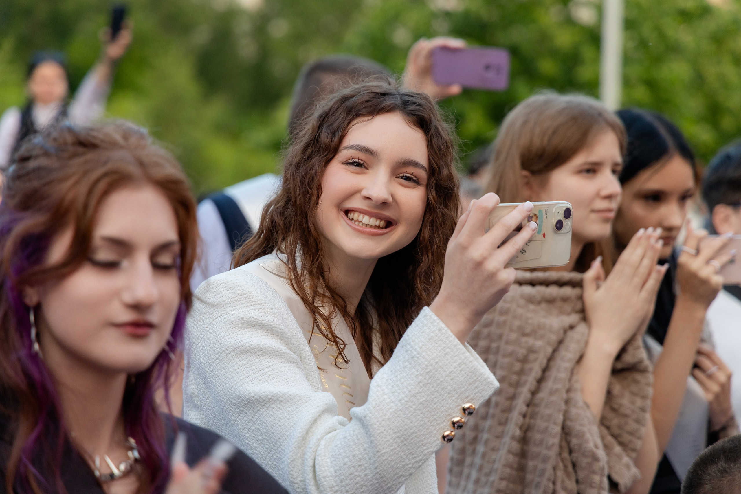 Школьный выпускной 2025 год в Минске, Беларуси. Свадебный фотограф в Минске/Беларуси Сергей Спиридонов