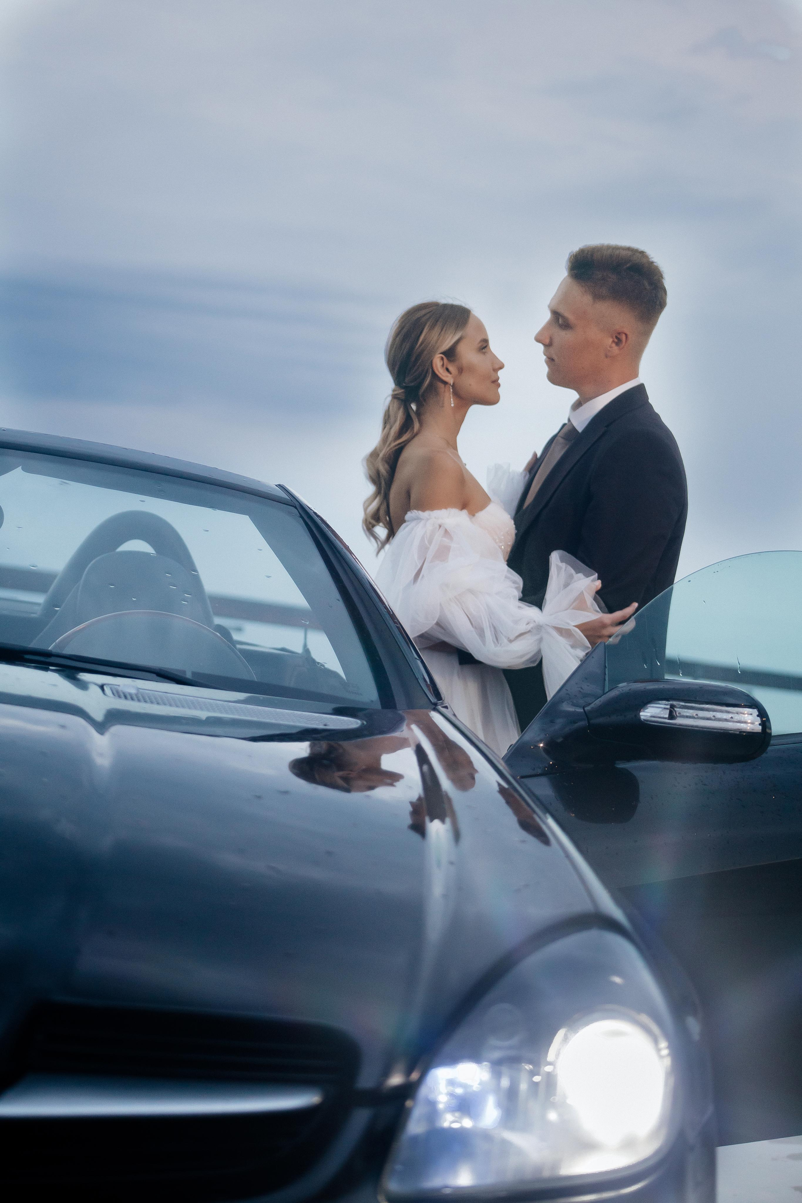 Свадебная фотосессия в автомобиле в городе Ставрополь. Фотограф Ставрополь Пятигорск Елизавета Дарина