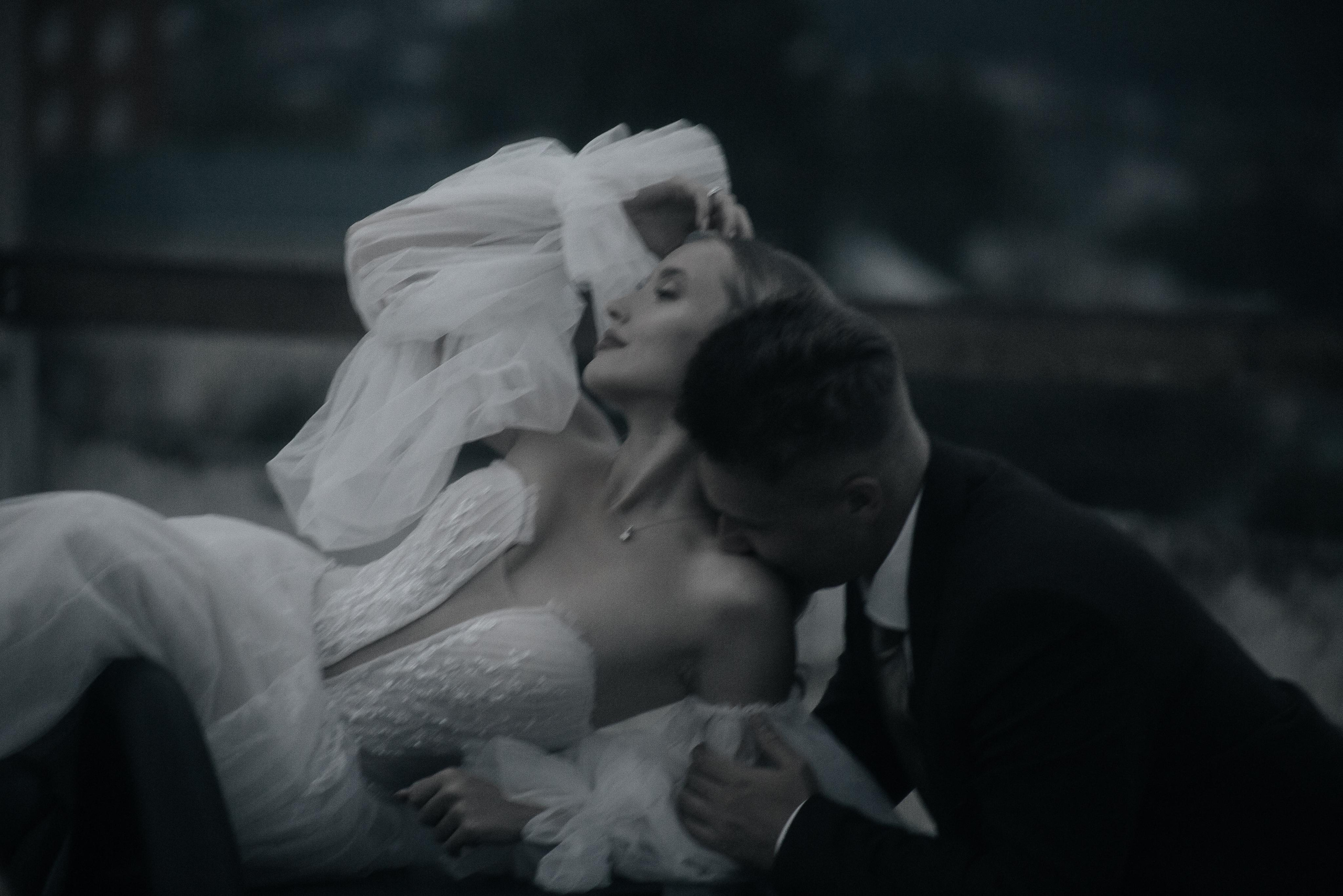 Свадебная фотосессия в автомобиле в городе Ставрополь. Фотограф Ставрополь Пятигорск Елизавета Дарина