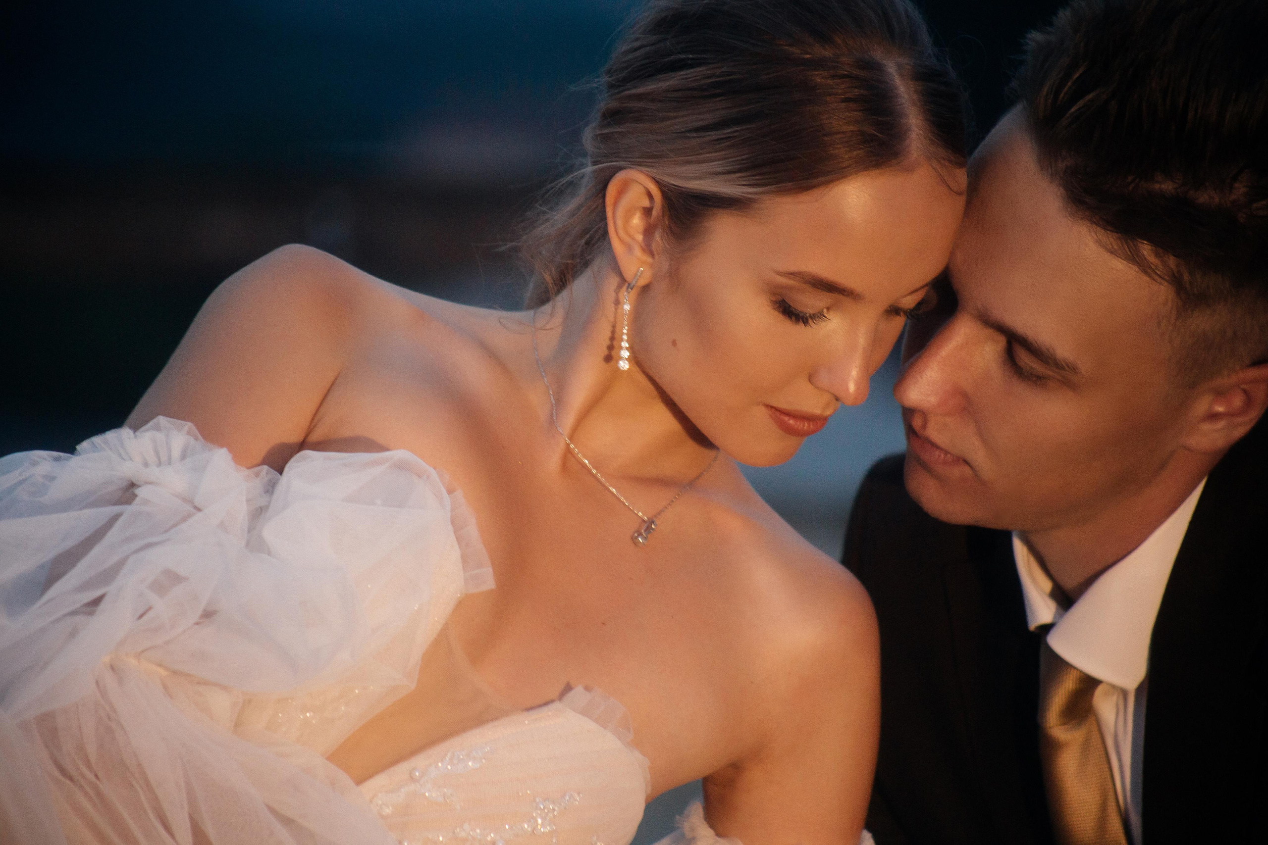 Свадебная фотосессия в автомобиле в городе Ставрополь. Фотограф Ставрополь Пятигорск Елизавета Дарина