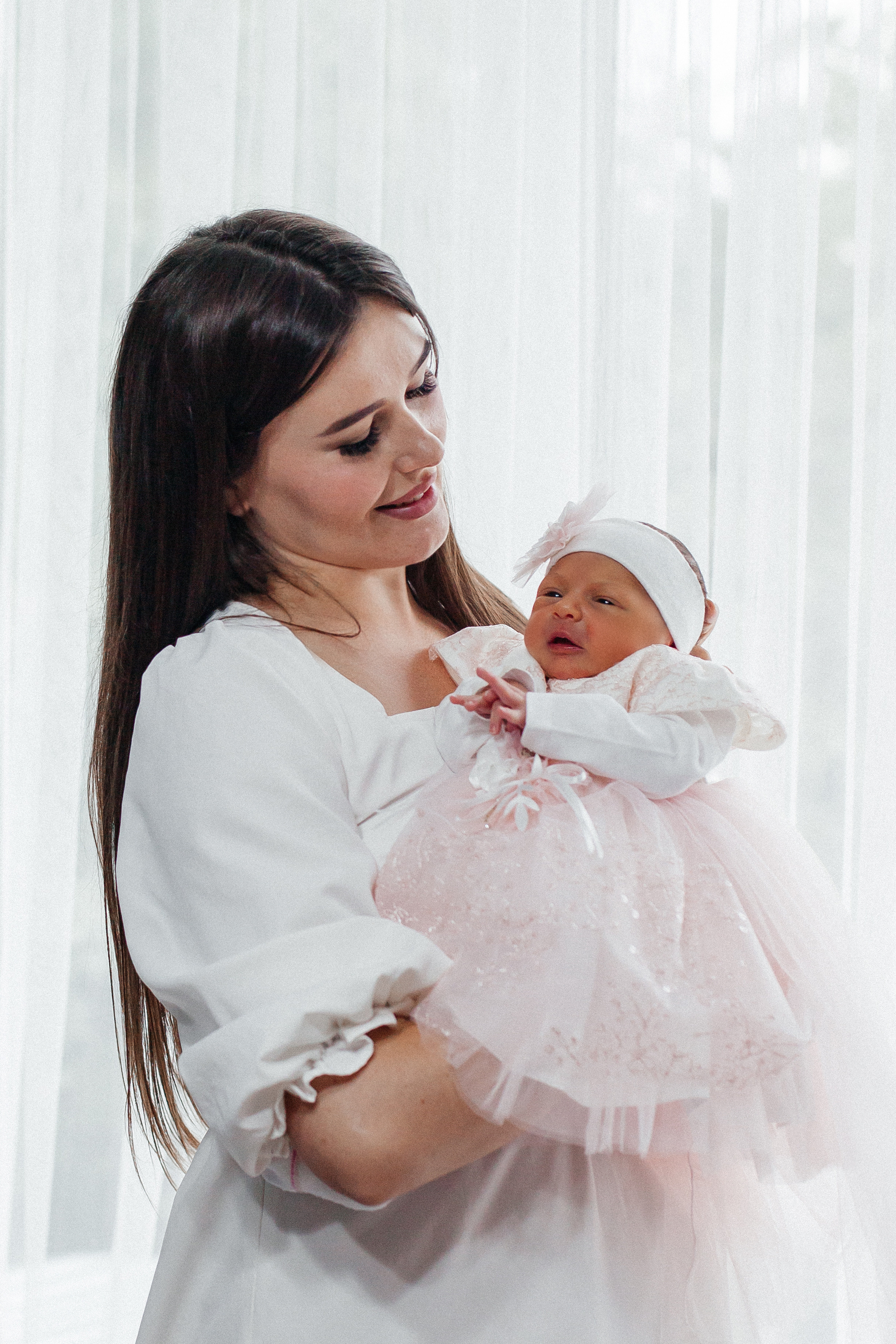 Домашняя фотосессия после выписки из роддома Пятигорск. Фотограф Ставрополь Пятигорск Елизавета Дарина