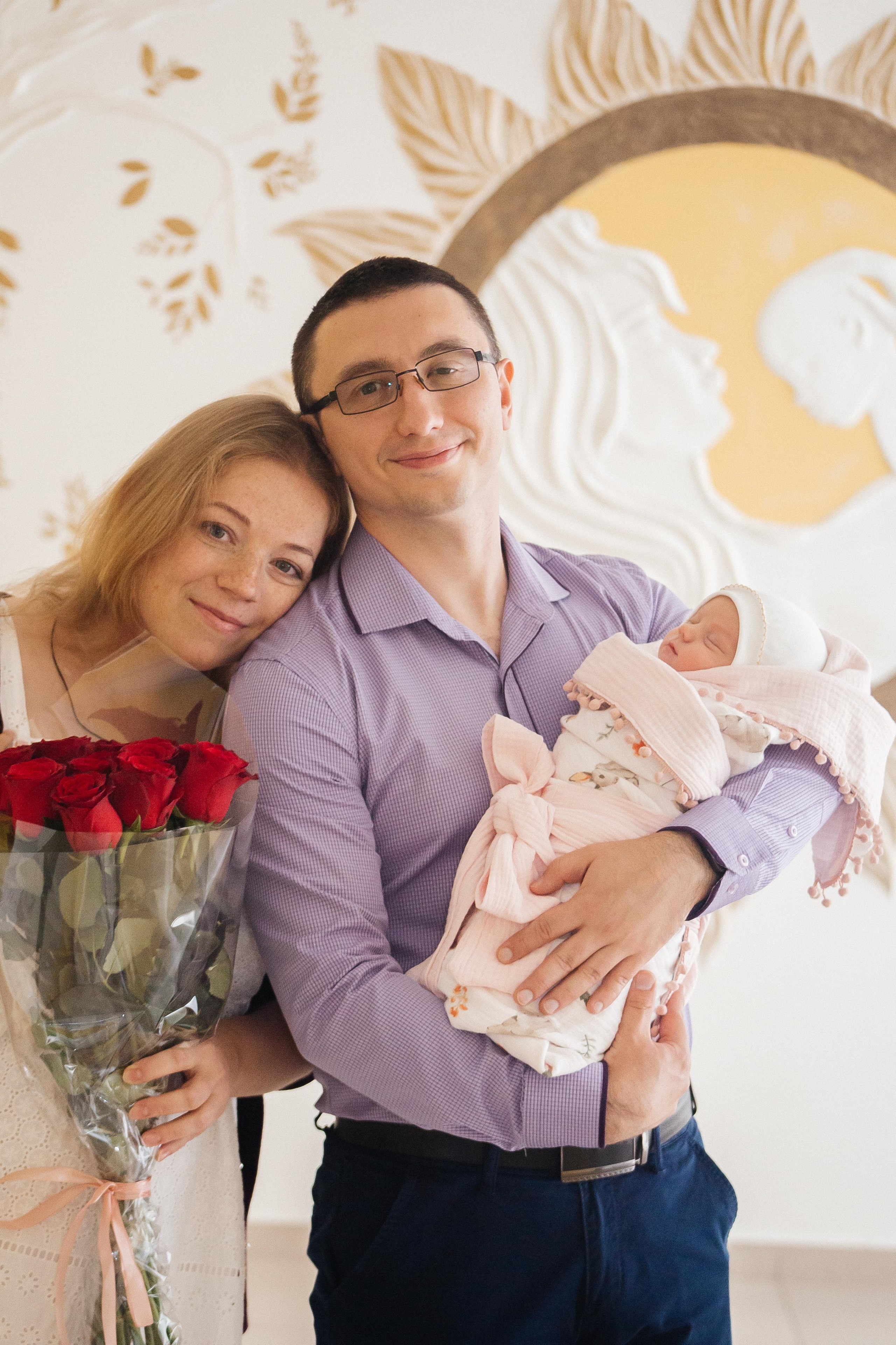 Выписка ребенка из Перинатального центра города Ставрополя. Фотограф Ставрополь Пятигорск Елизавета Дарина