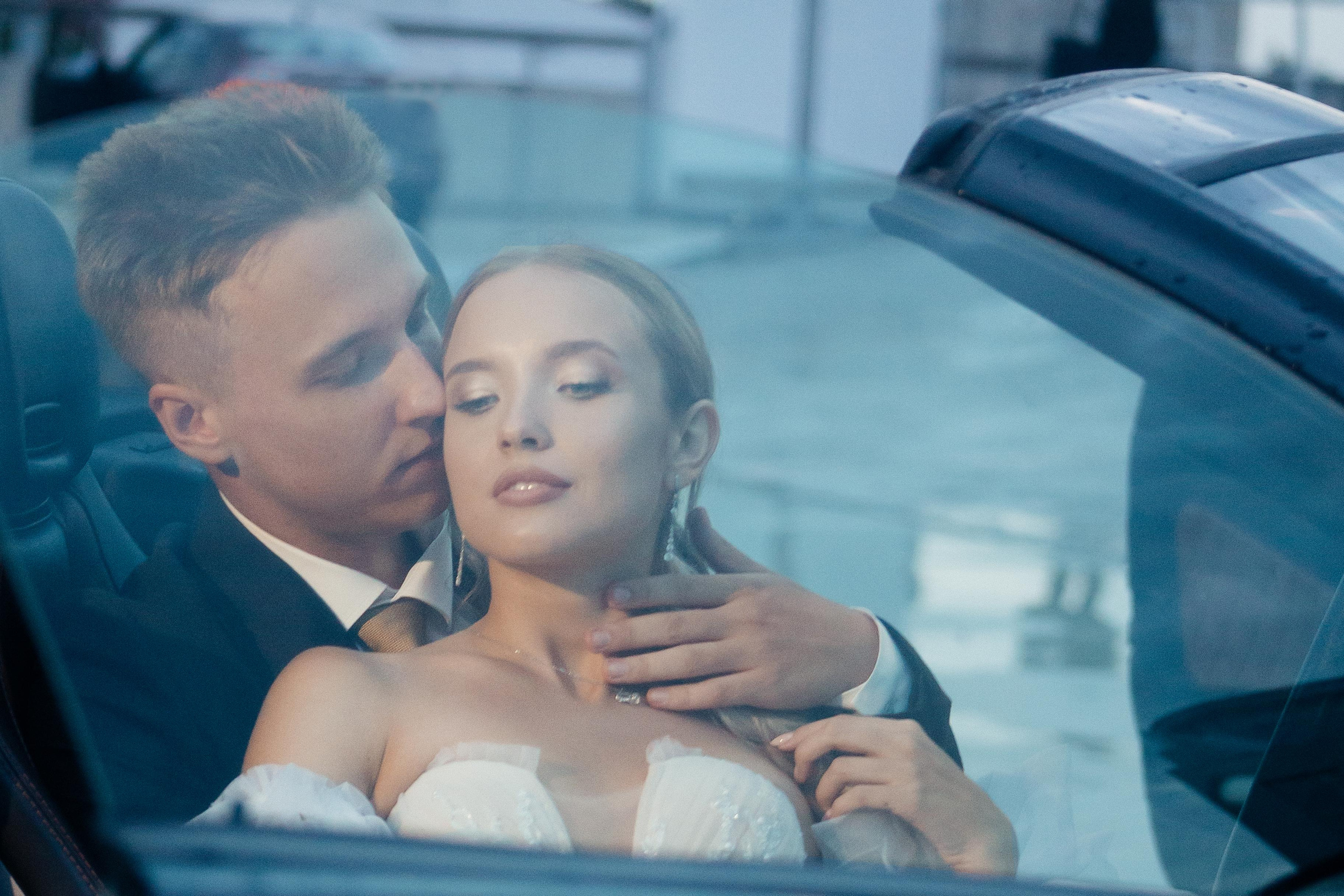 Свадебная фотосессия в автомобиле в городе Ставрополь. Фотограф Ставрополь Пятигорск Елизавета Дарина