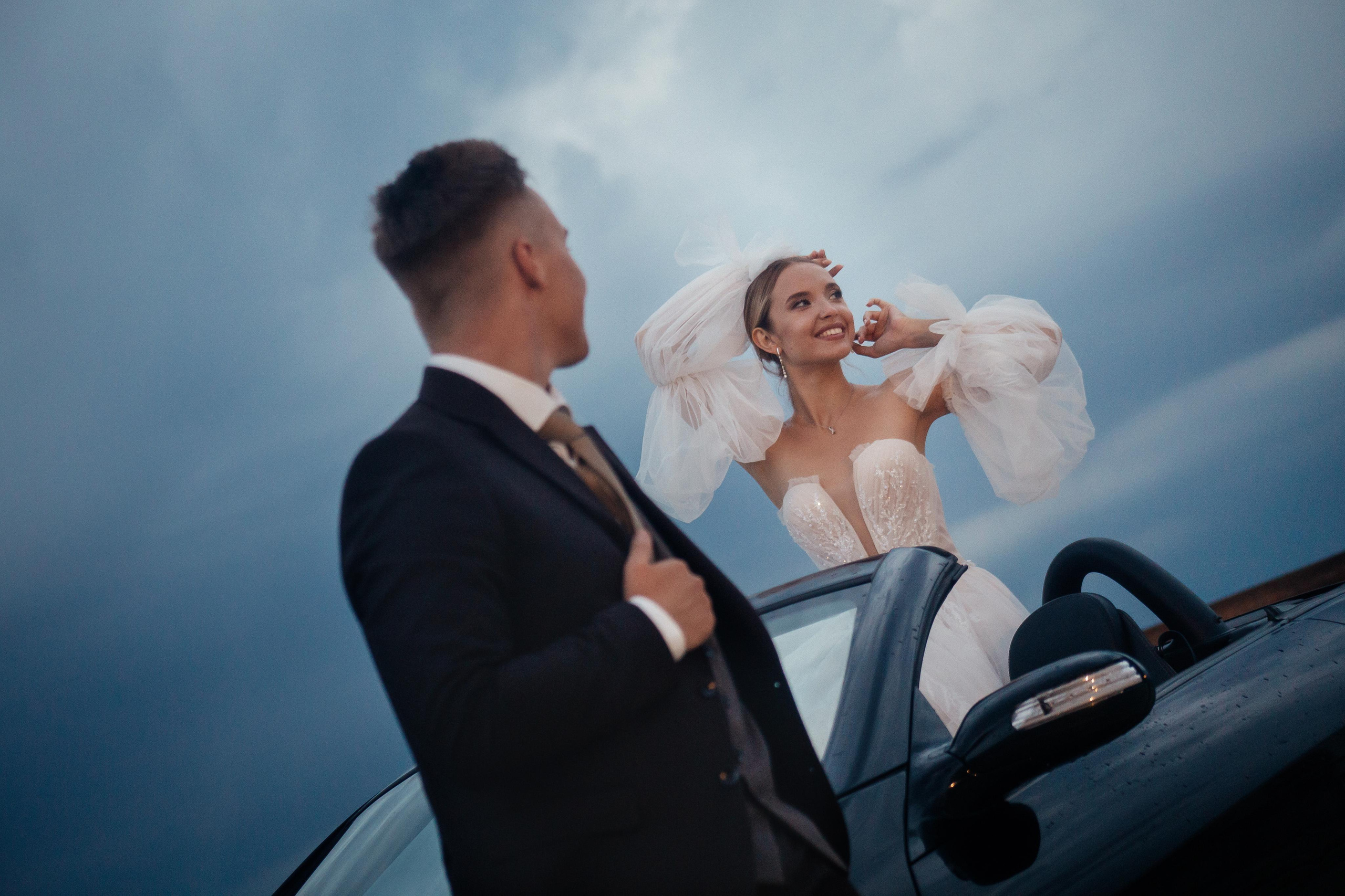 Свадебная фотосессия в автомобиле в городе Ставрополь. Фотограф Ставрополь Пятигорск Елизавета Дарина