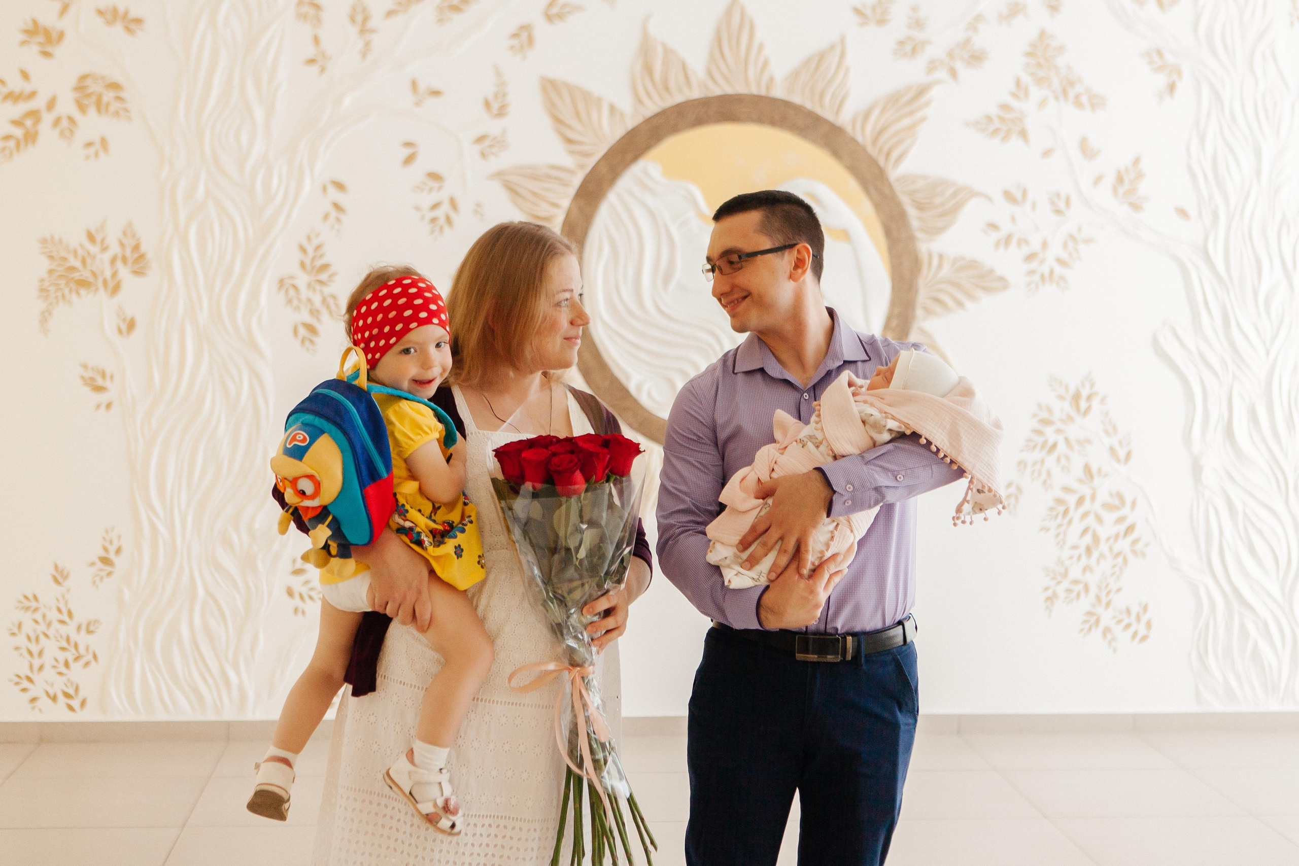 Выписка ребенка из Перинатального центра города Ставрополя. Фотограф Ставрополь Пятигорск Елизавета Дарина