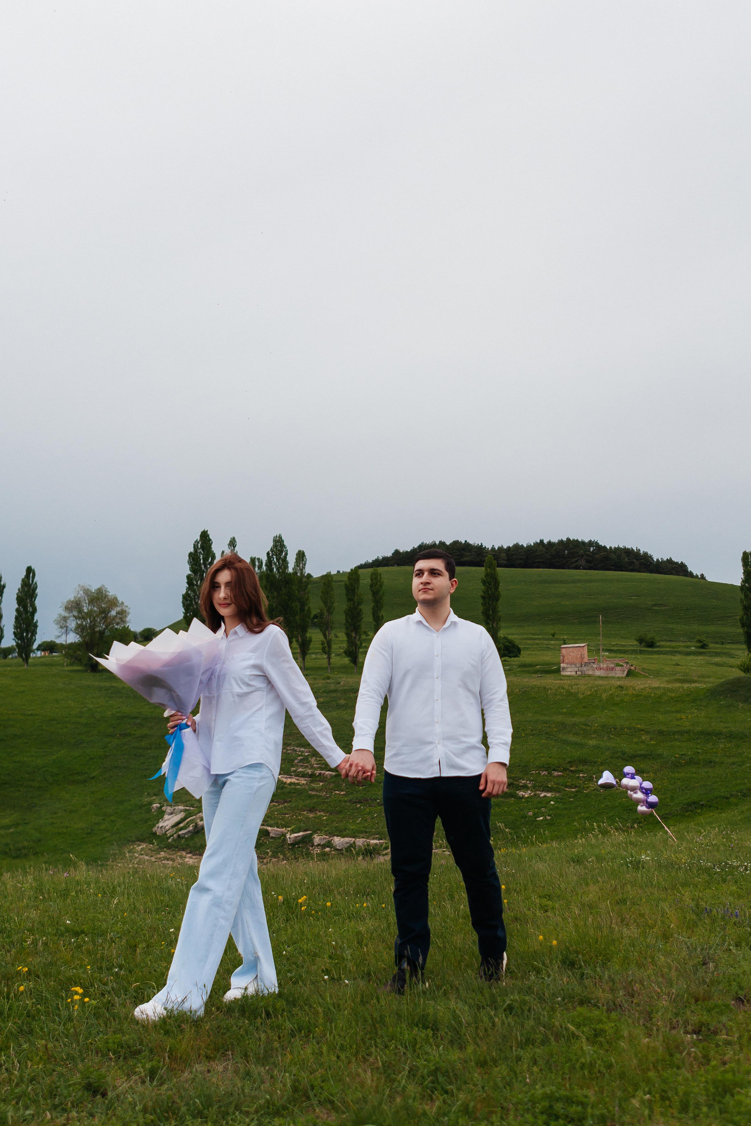 Предложение руки и сердца — Березовское ущелье Кисловодск. Фотограф Ставрополь Пятигорск Елизавета Дарина