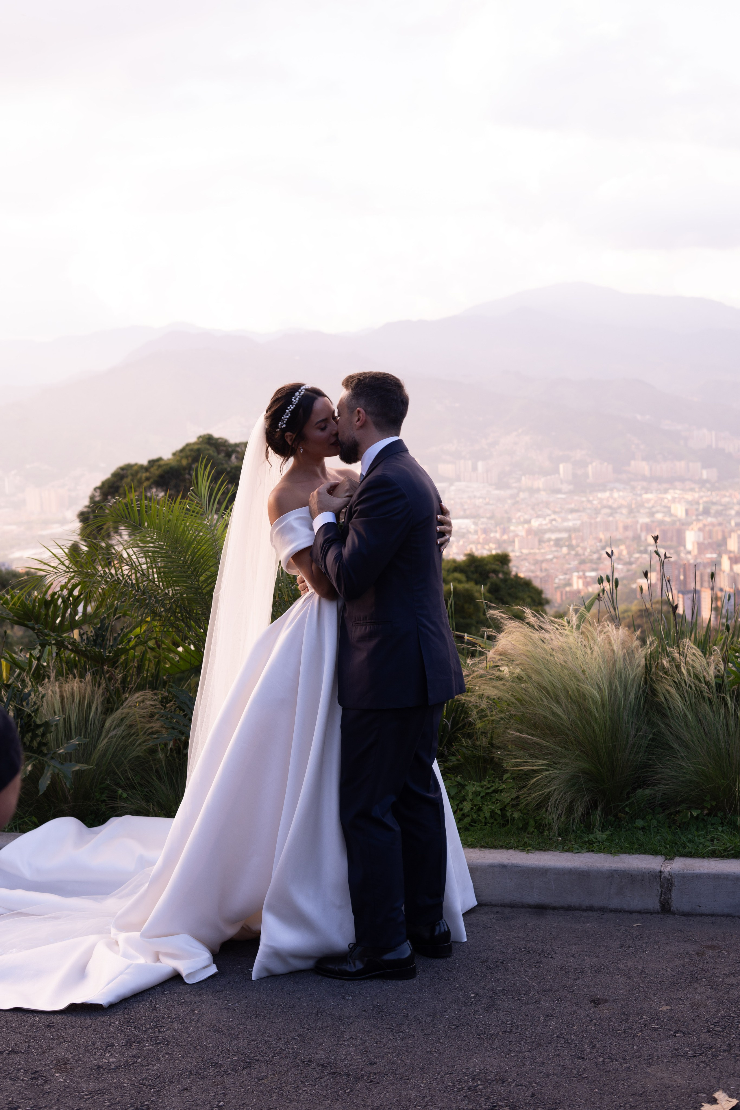 Natalia and Germano. Wedding Photographer in Barcelona and Medellin