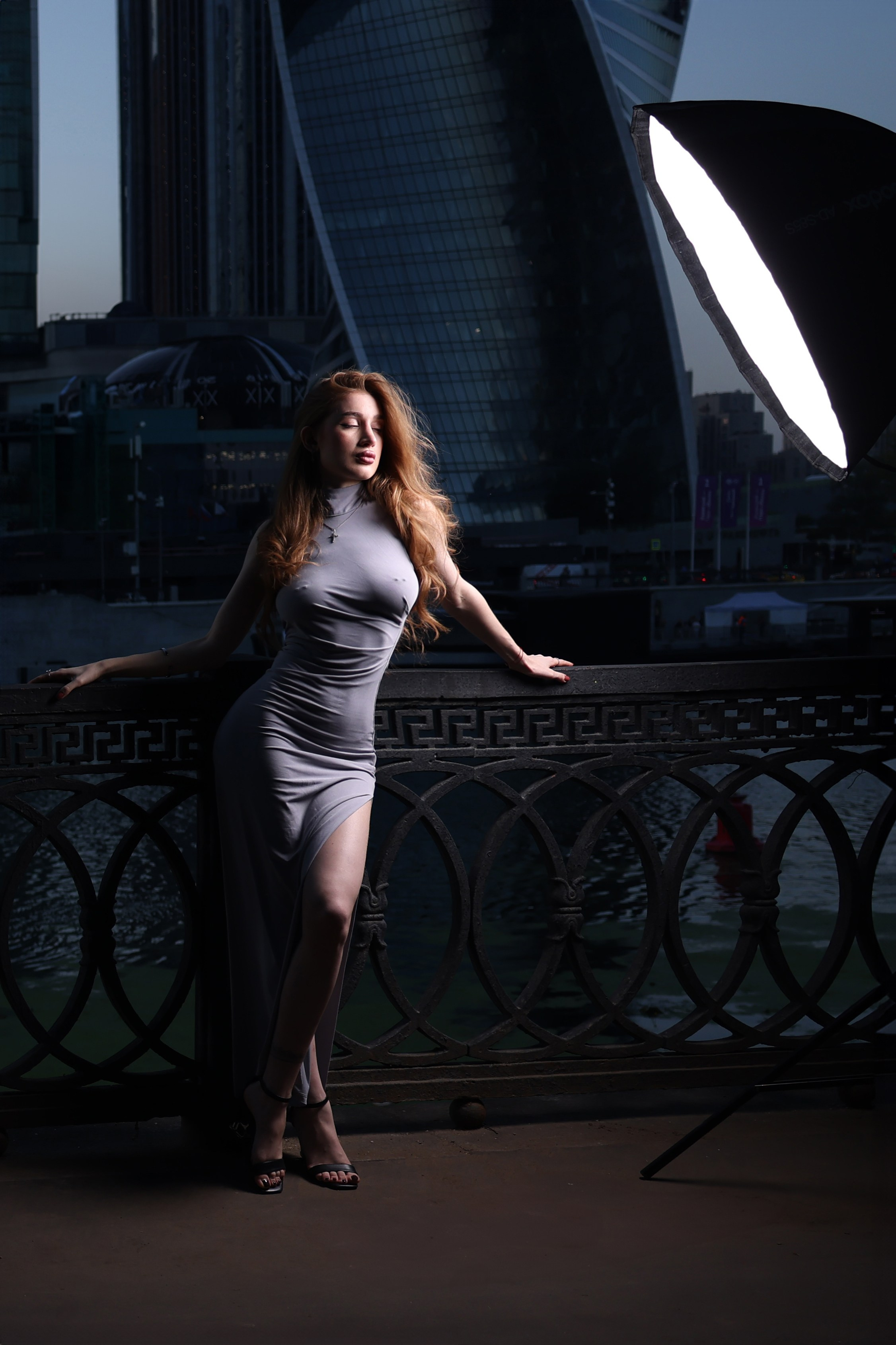 MOSCOW SITY Ангелина STAR. Школьный фотограф № 1 — Москва и МО | Роман Абрамов: выпускные альбомы, школьные фото, 20 лет опыта