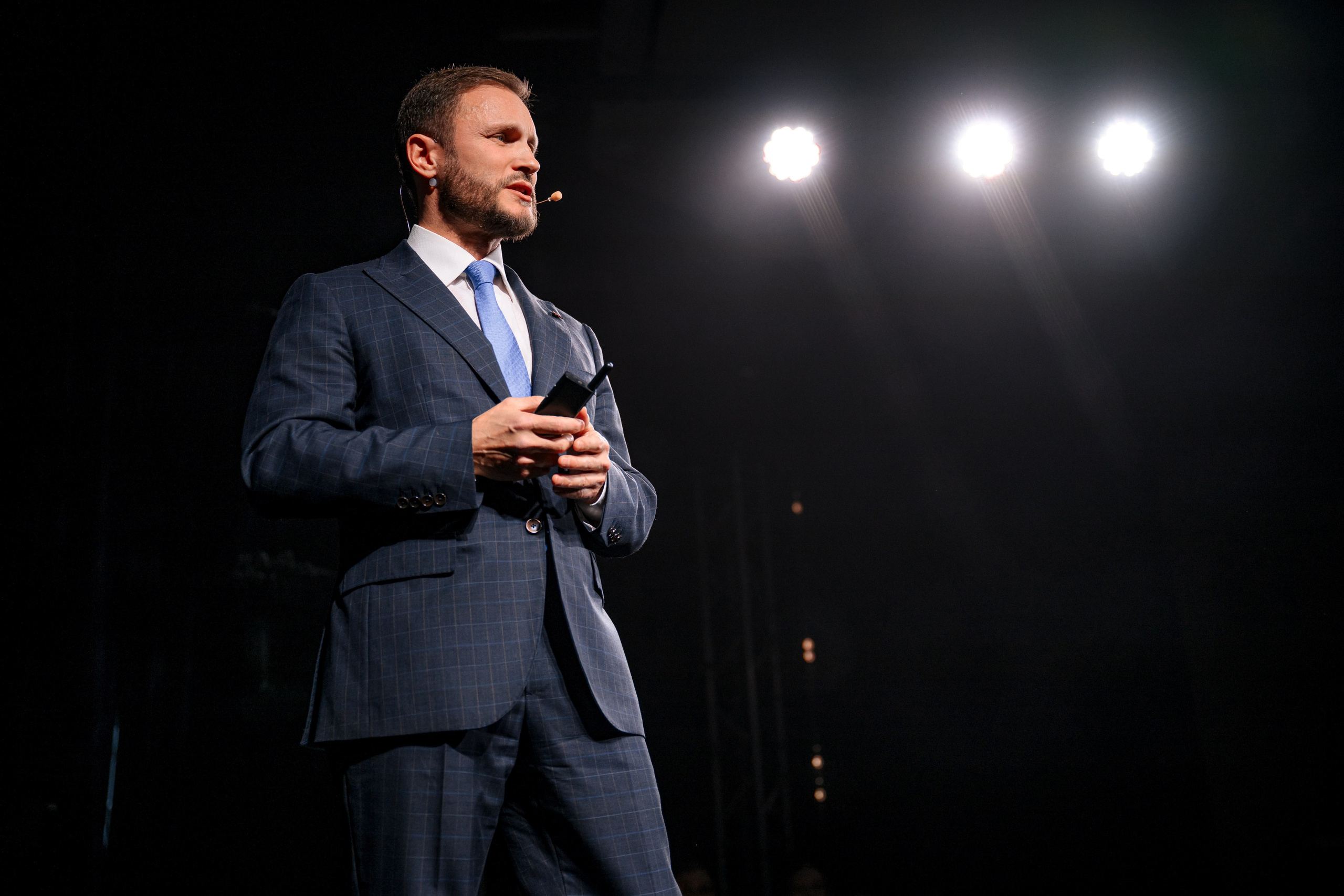 Атлас Девелопмент. Максим Комаров — Профессиональный фотограф