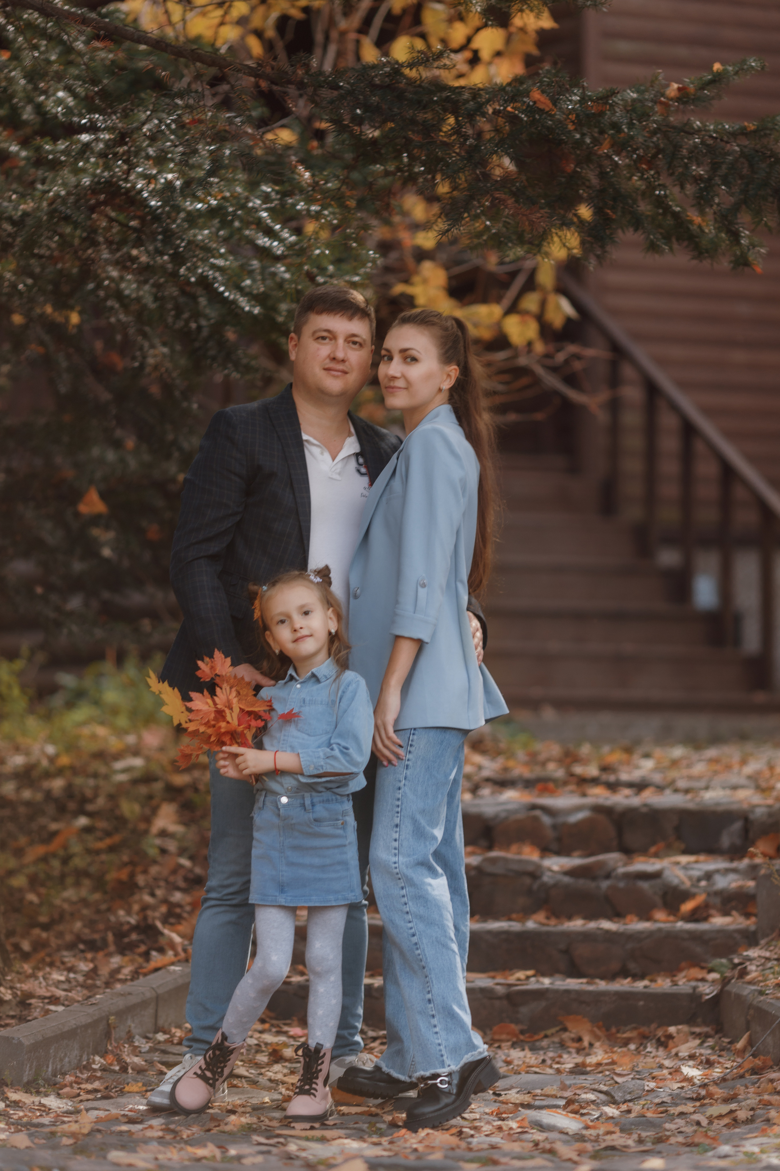 Юлия с семьей. Фотограф женского портрета, беременности и материнства Харькова Елена