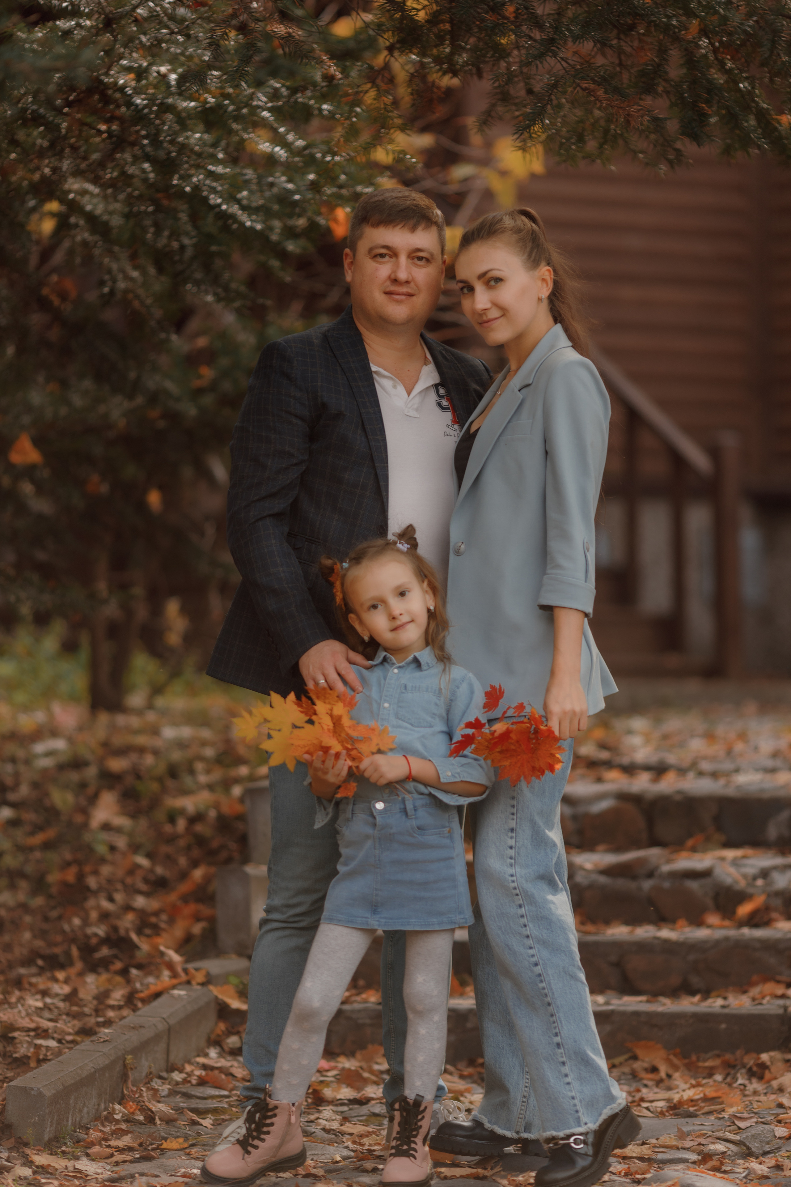 Юлия с семьей. Фотограф женского портрета, беременности и материнства Харькова Елена