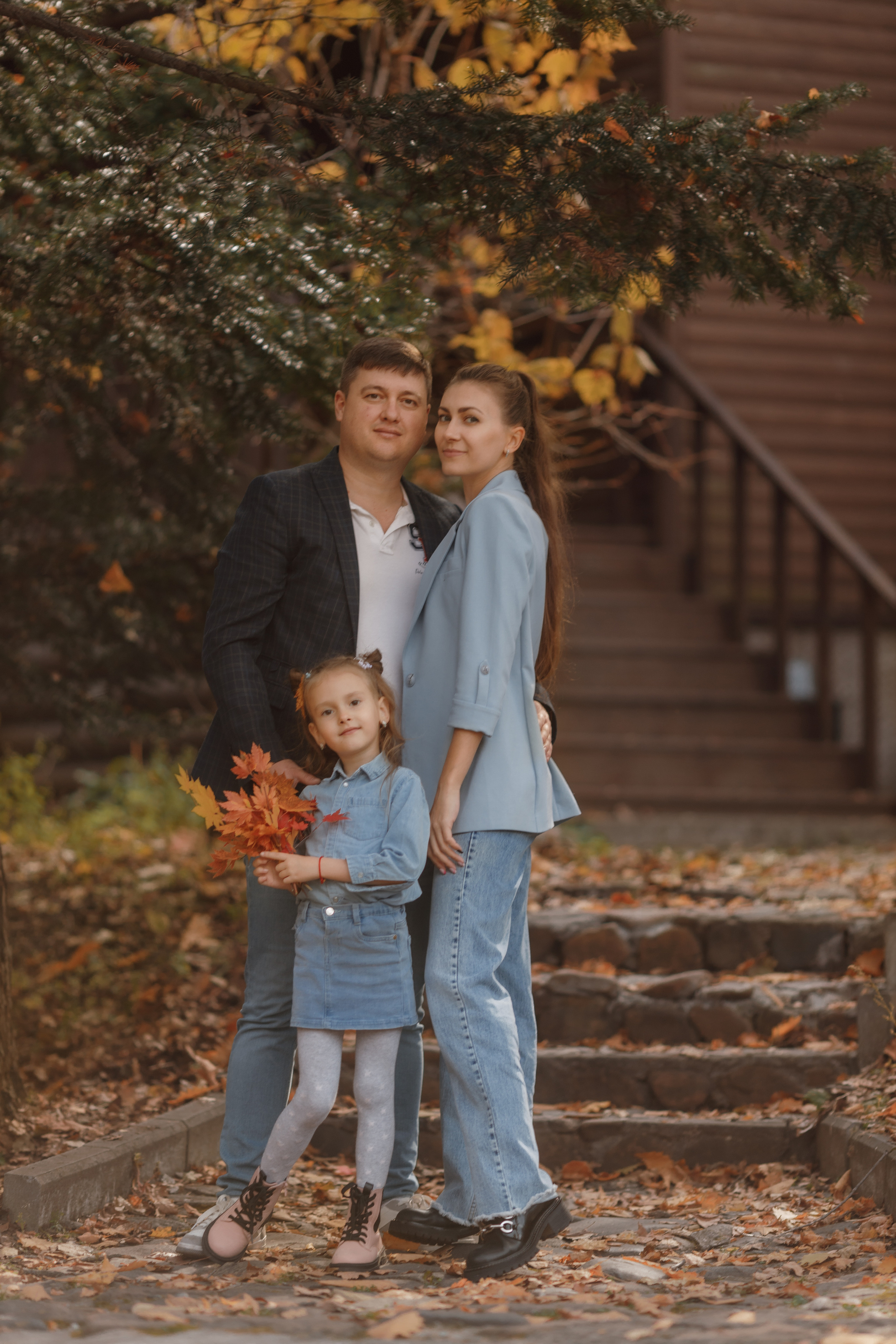 Юлия с семьей. Фотограф женского портрета, беременности и материнства Харькова Елена