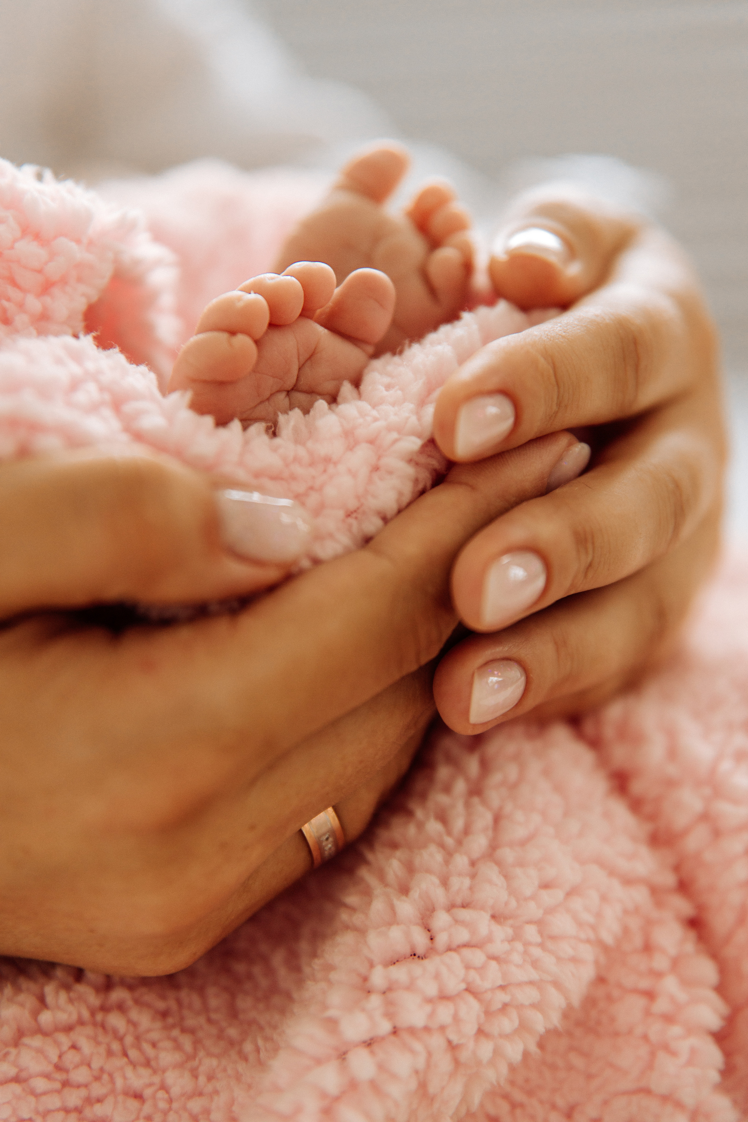 Вероника с малышкой. Фотограф женского портрета, беременности и материнства Харькова Елена