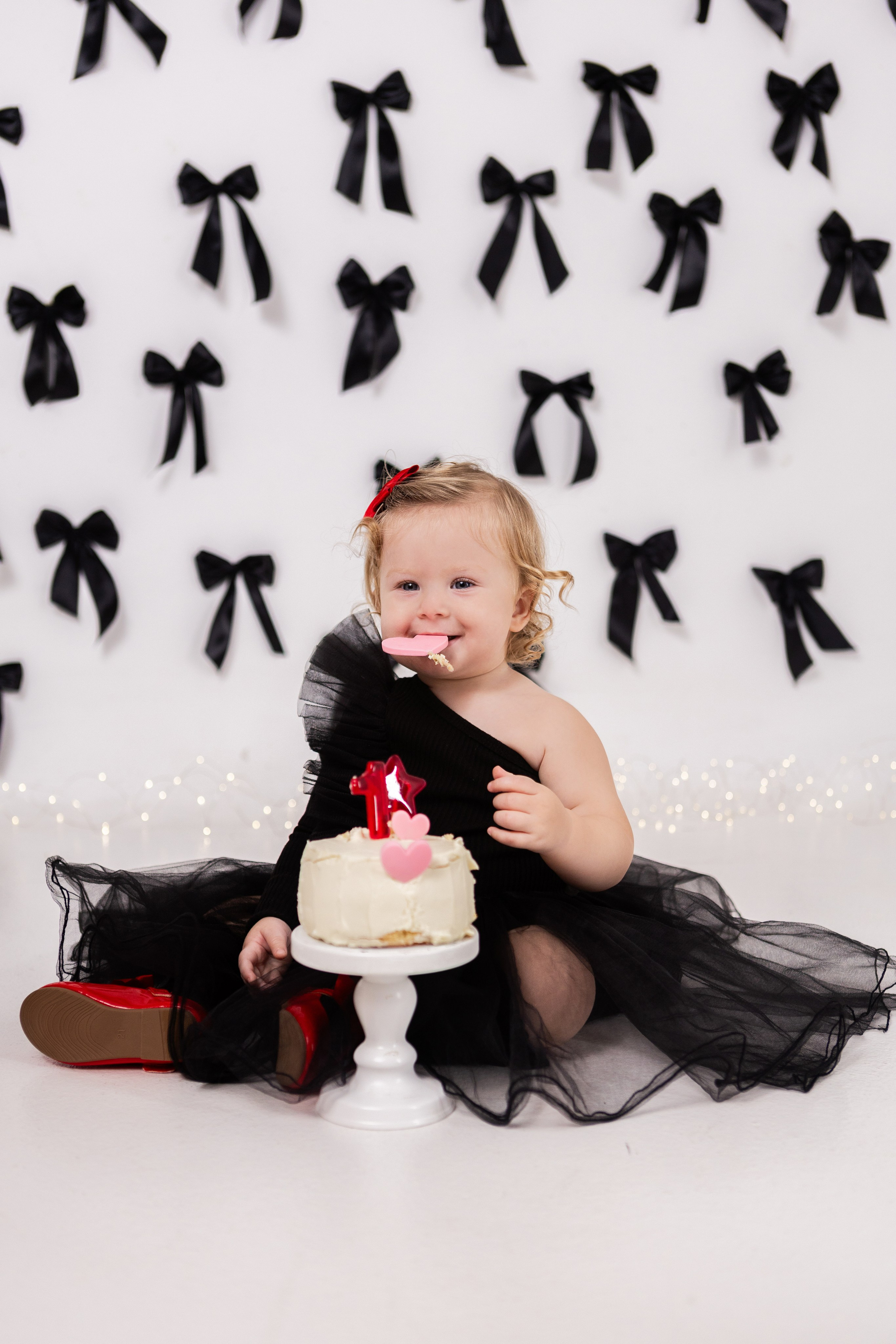 Еве 1 годик. Фотостудия «Антураж». Свадебный семейный и детский фотограф в Краснодаре Карина Федоровская