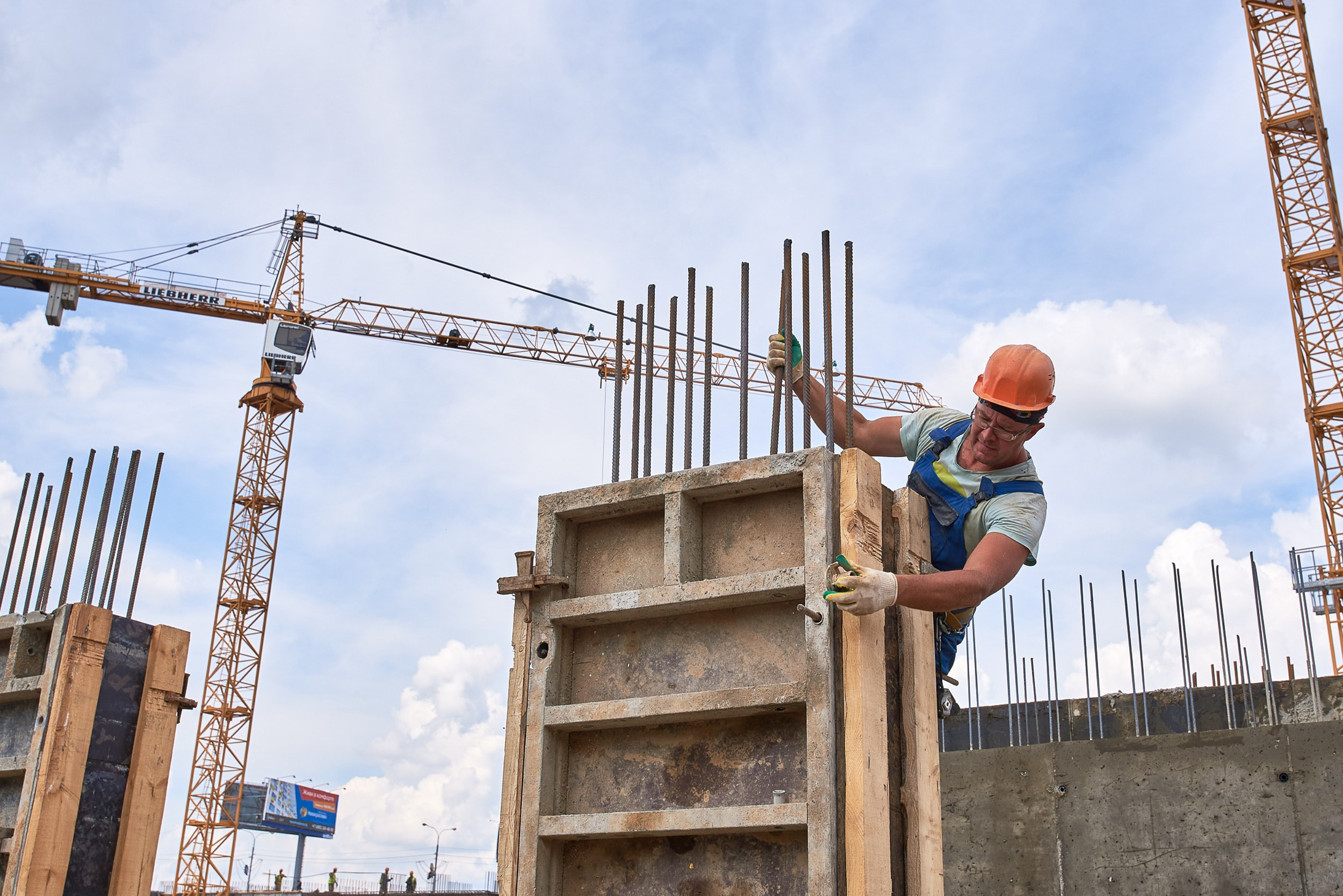 Строительство. Герман Лепёхин коммерческий фотограф в Москве: репортаж, портреты, интерьеры, производство