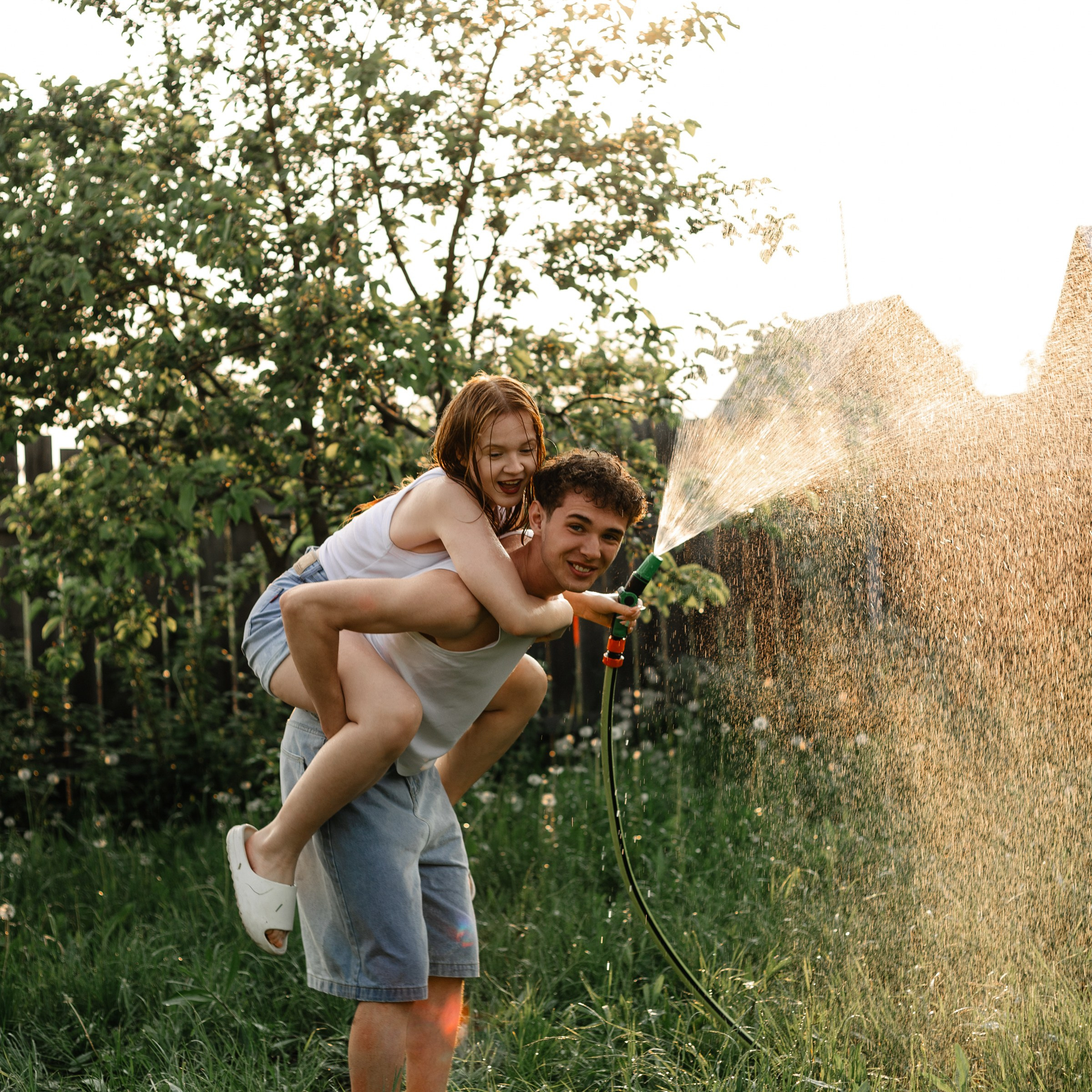 Серия с водой. Арина и Сергей. Евгения. Июнь 2025. Фотограф Пермь. Свадьбы. Семья и дети, школа, д. сад. Фотокниги