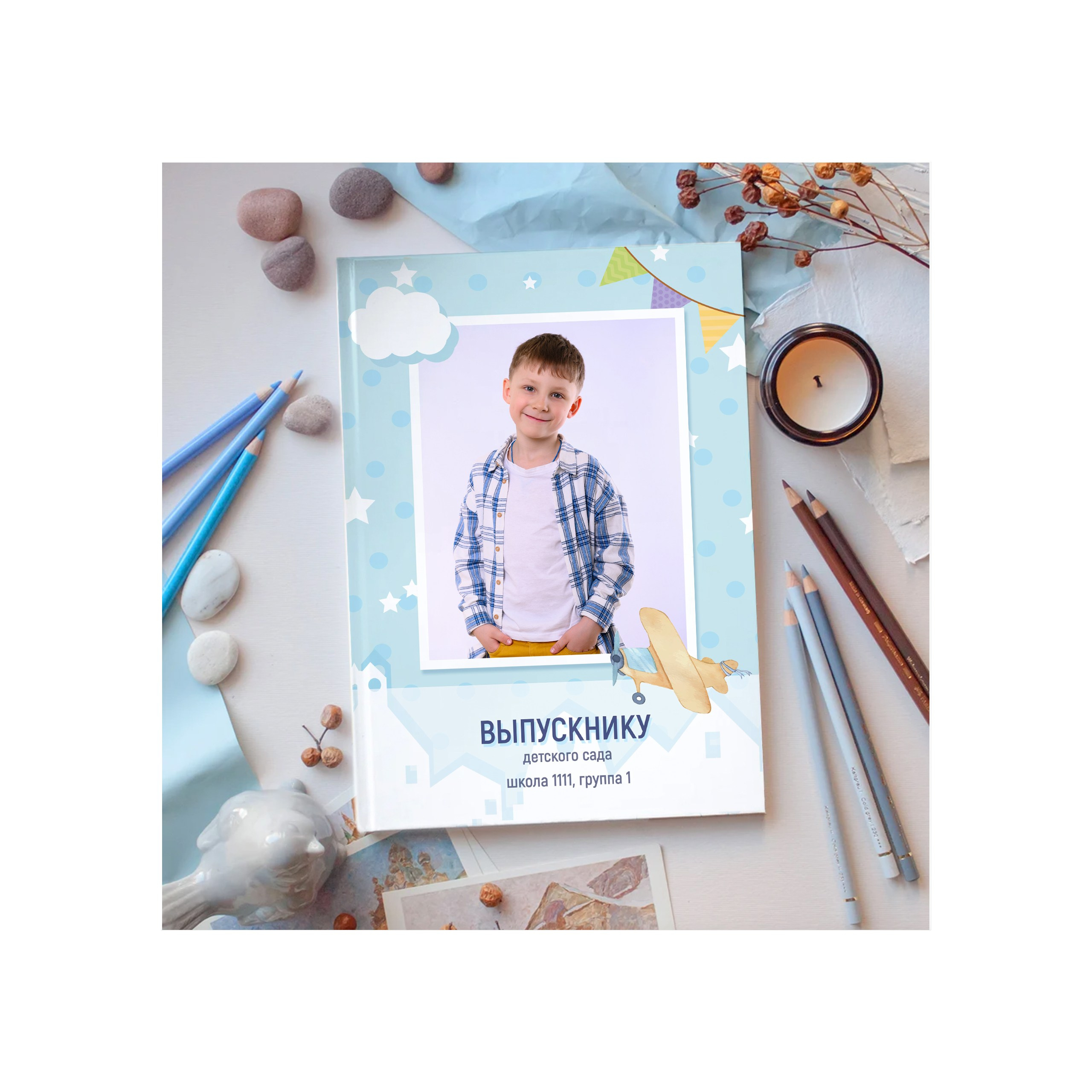 Альбом в детский сад за 2400 руб. на 2 разворота. Выпускной школьный альбом в Москве / Школьный фотограф Юлия Михайленко