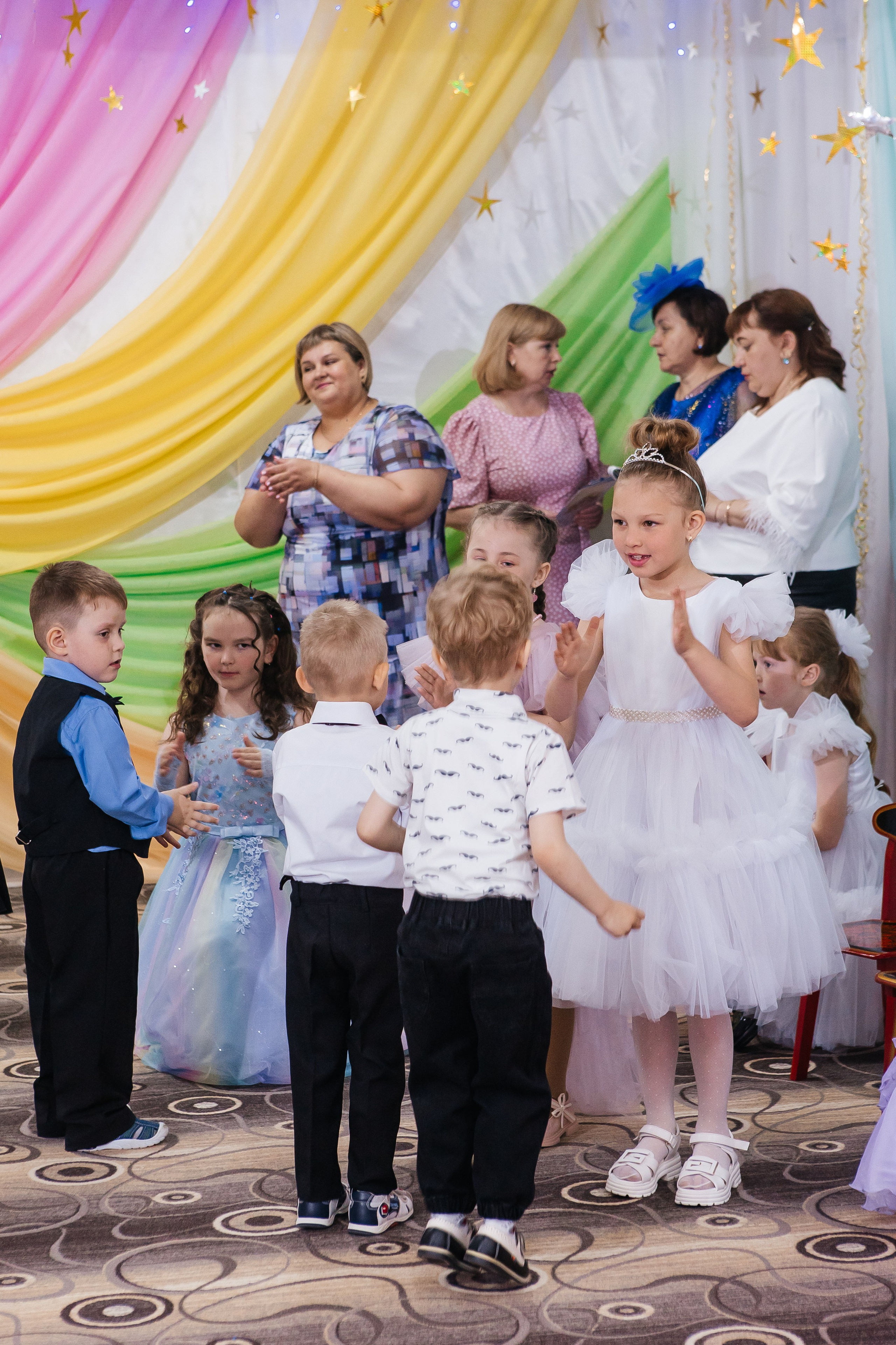 Д/с Сказка Выпускной. Свадебный, семейный фотограф. Выпускные альбомы в Коченёво / Новосибирск. Наталья Байкуш