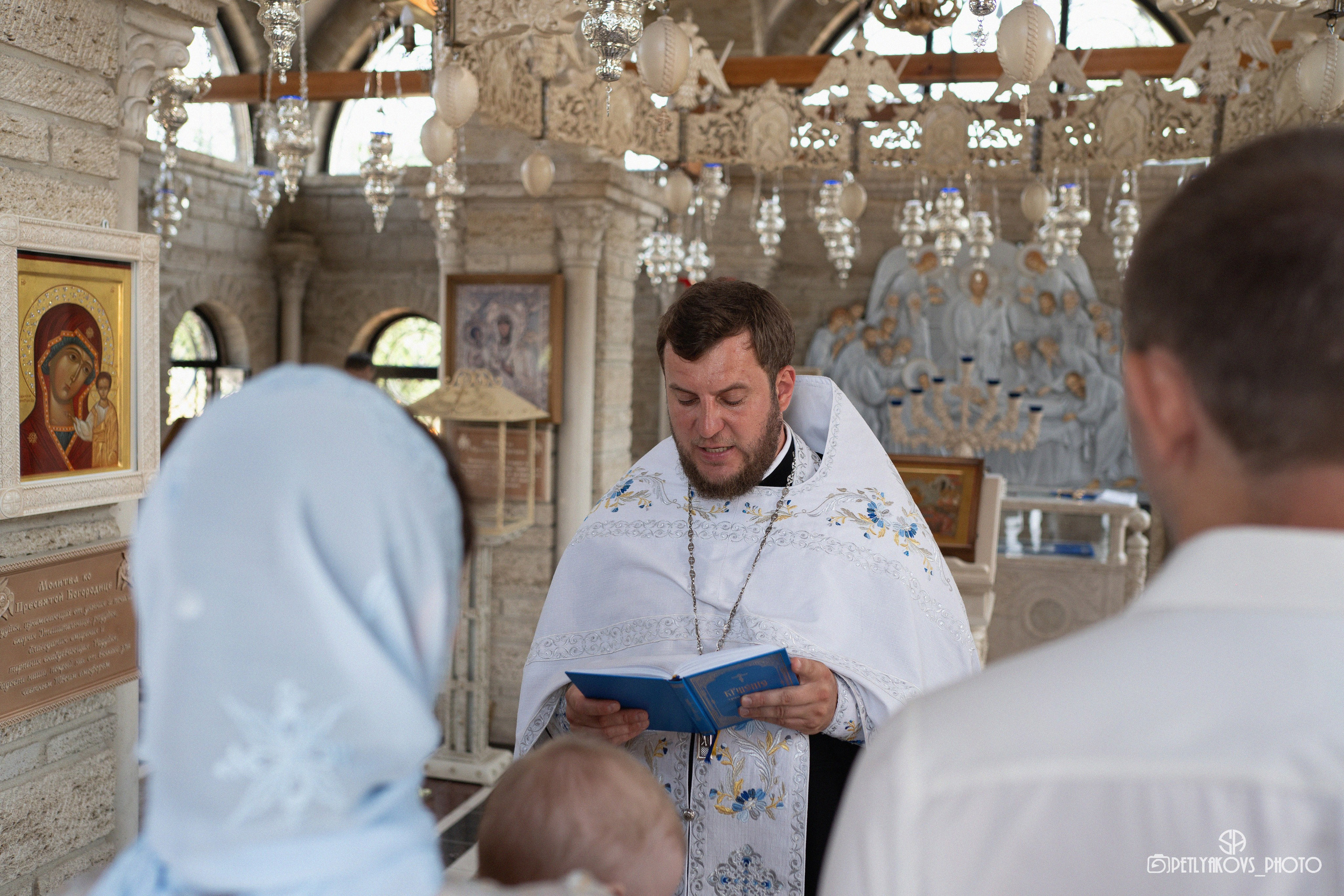 Таинство крещения Дмитрия и Николая. Фотограф, видеограф Пятигорск, Ставрополь, Ессентуки, Petlyakovs_photo
