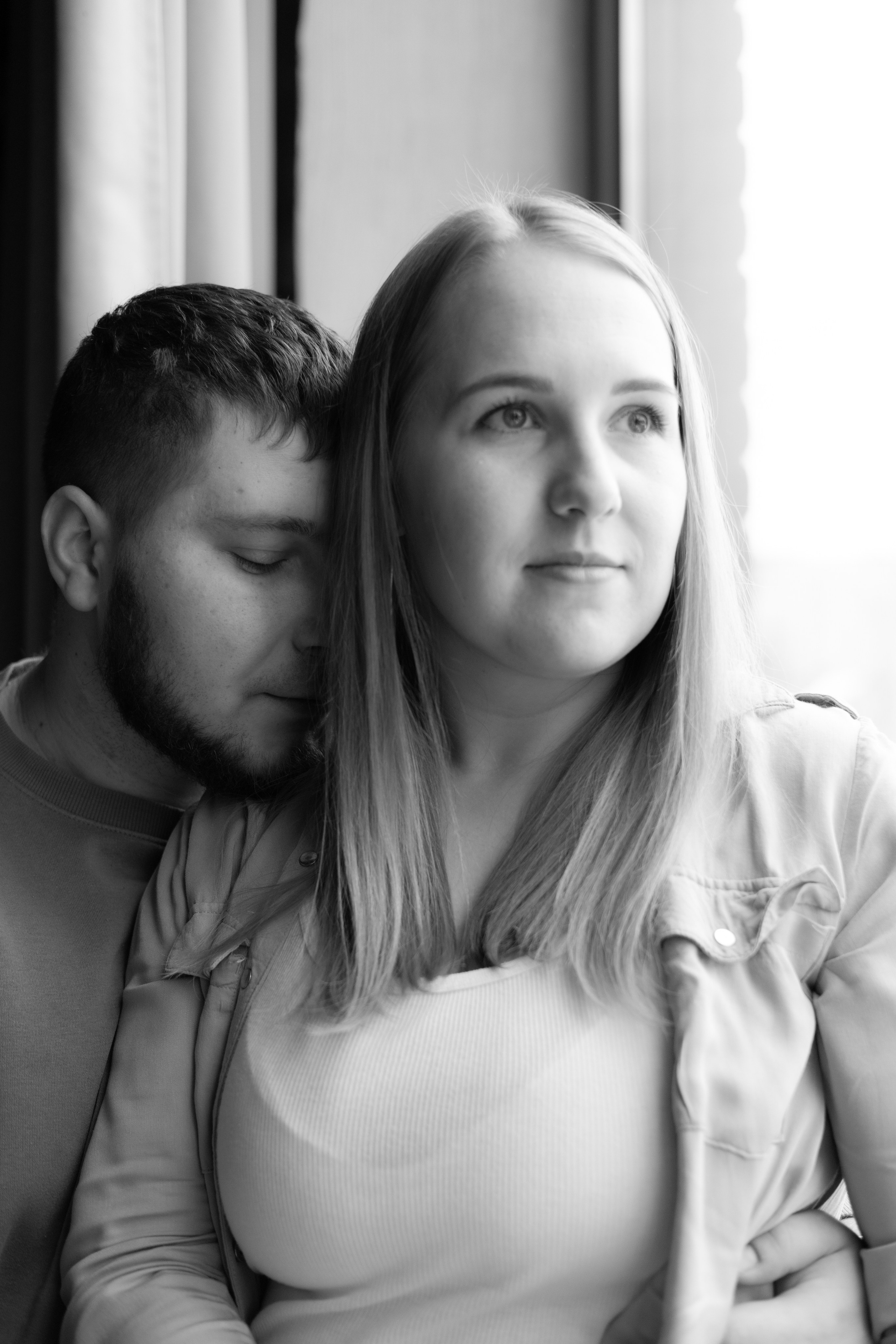 Лавстори для пары, молодых родителей или супружеской пары. Семейный фотограф Марья Тен. Москва, Зеленоград, Химки, Сходня