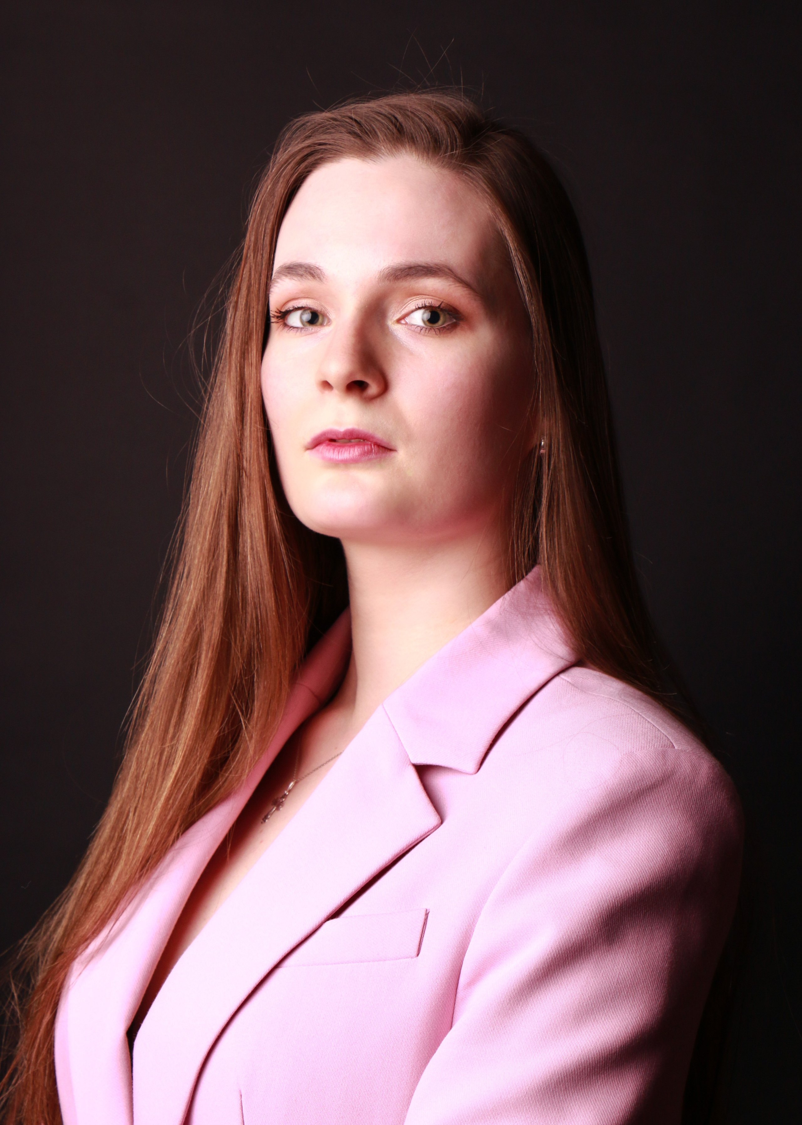 Business portrait. Liubov Morgasova [LU SPRING]: Photographer and curator