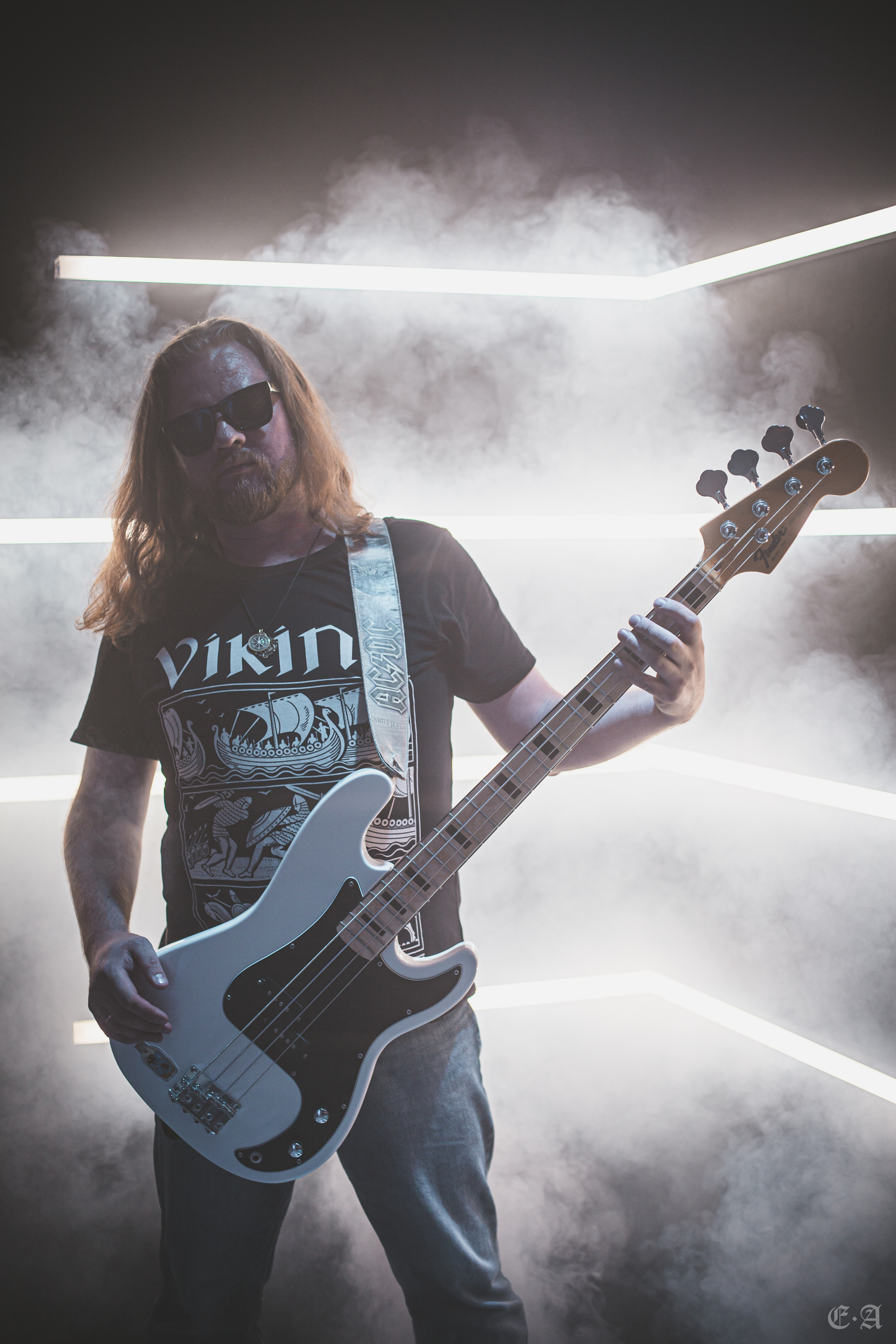 Retrowave «Ворон». Фотограф Ellairen