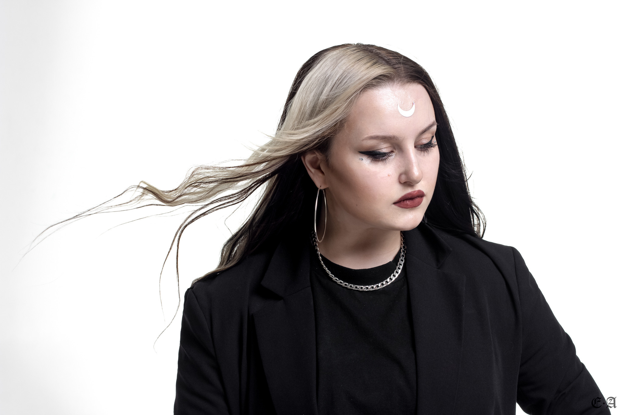 Настроение «Vouge» для Moonloom. Фотограф Ellairen