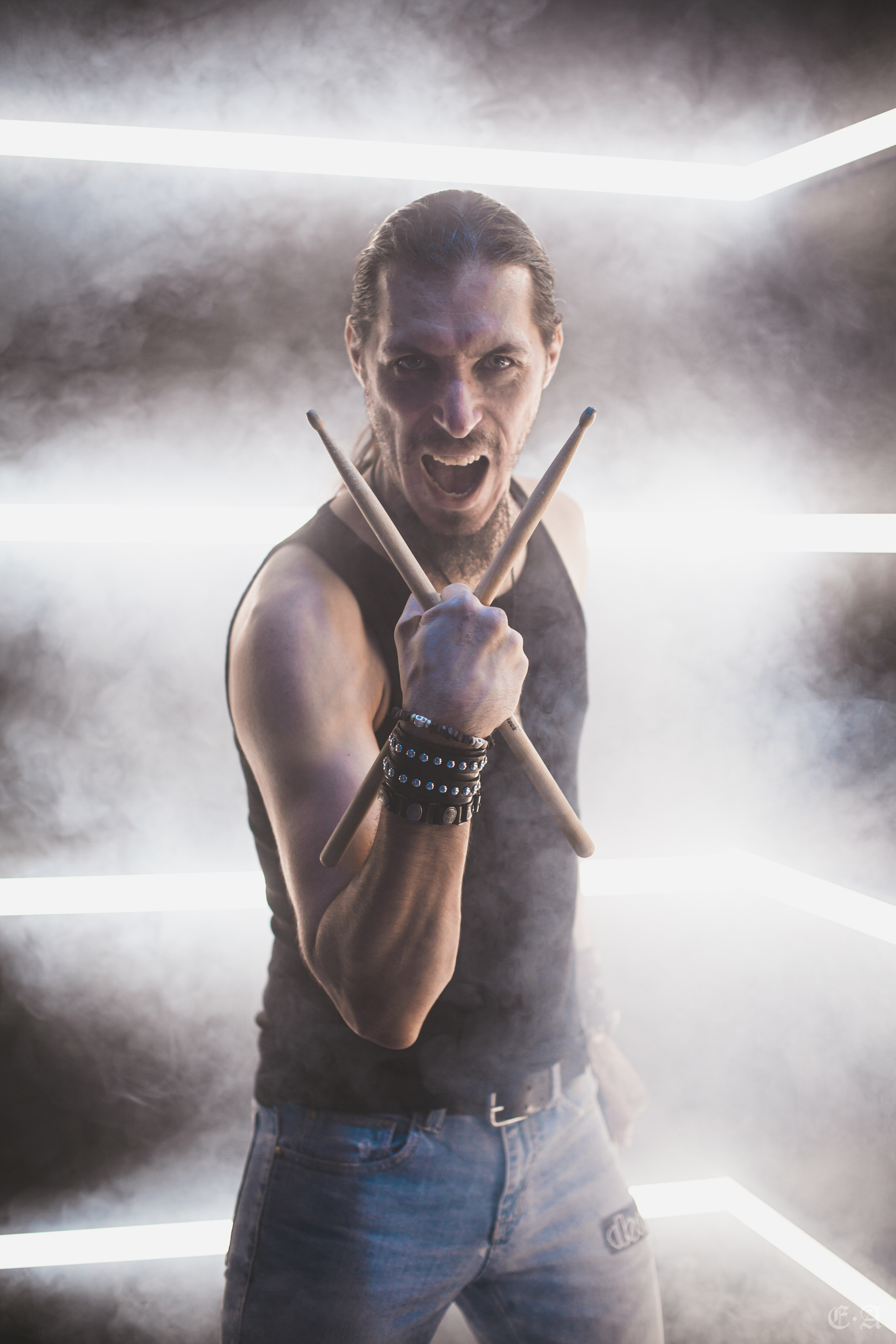 Retrowave «Ворон». Фотограф Ellairen