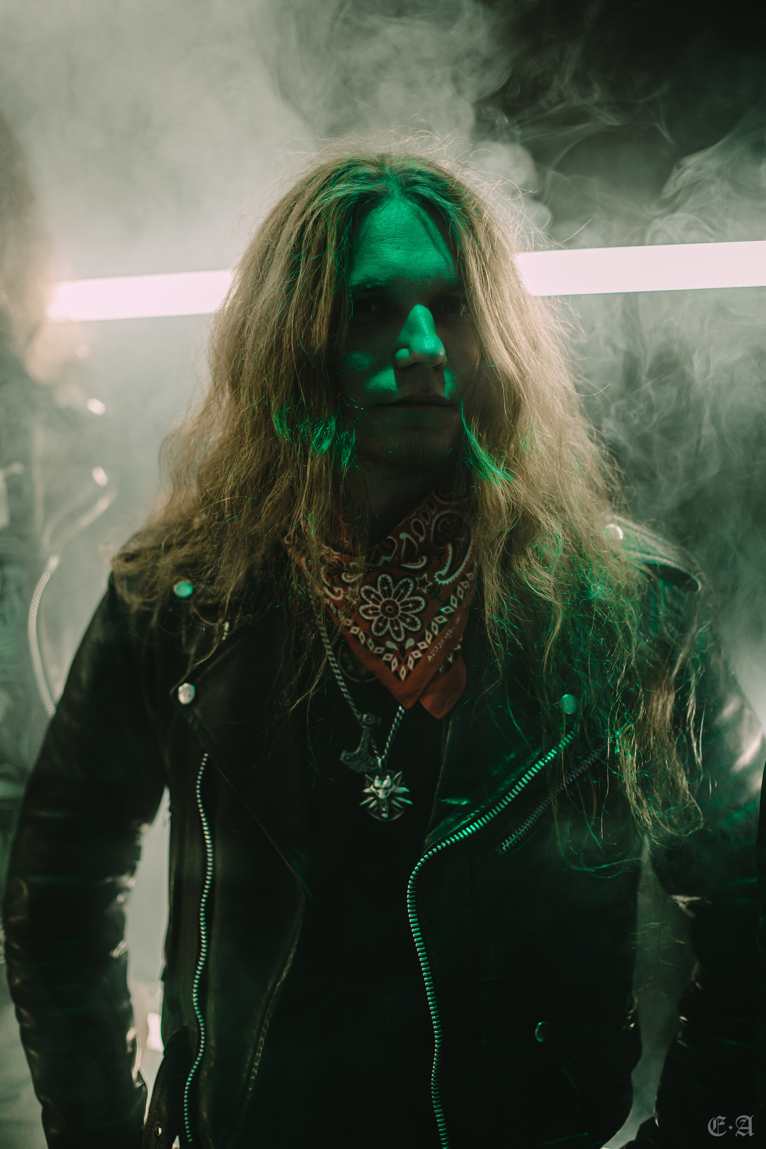 Retrowave «Ворон». Фотограф Ellairen